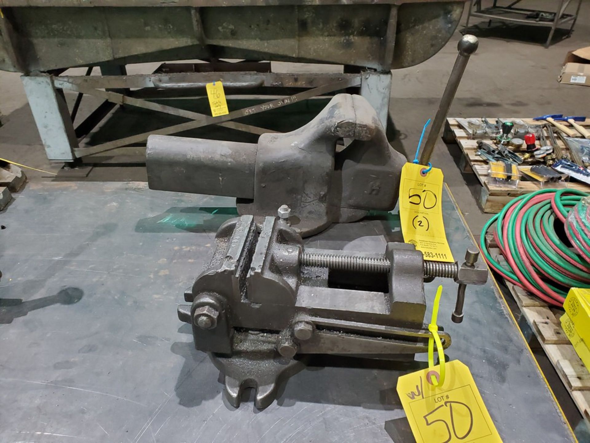 Palmgren 4" Vise W/ (1) 4-1/2" Vise