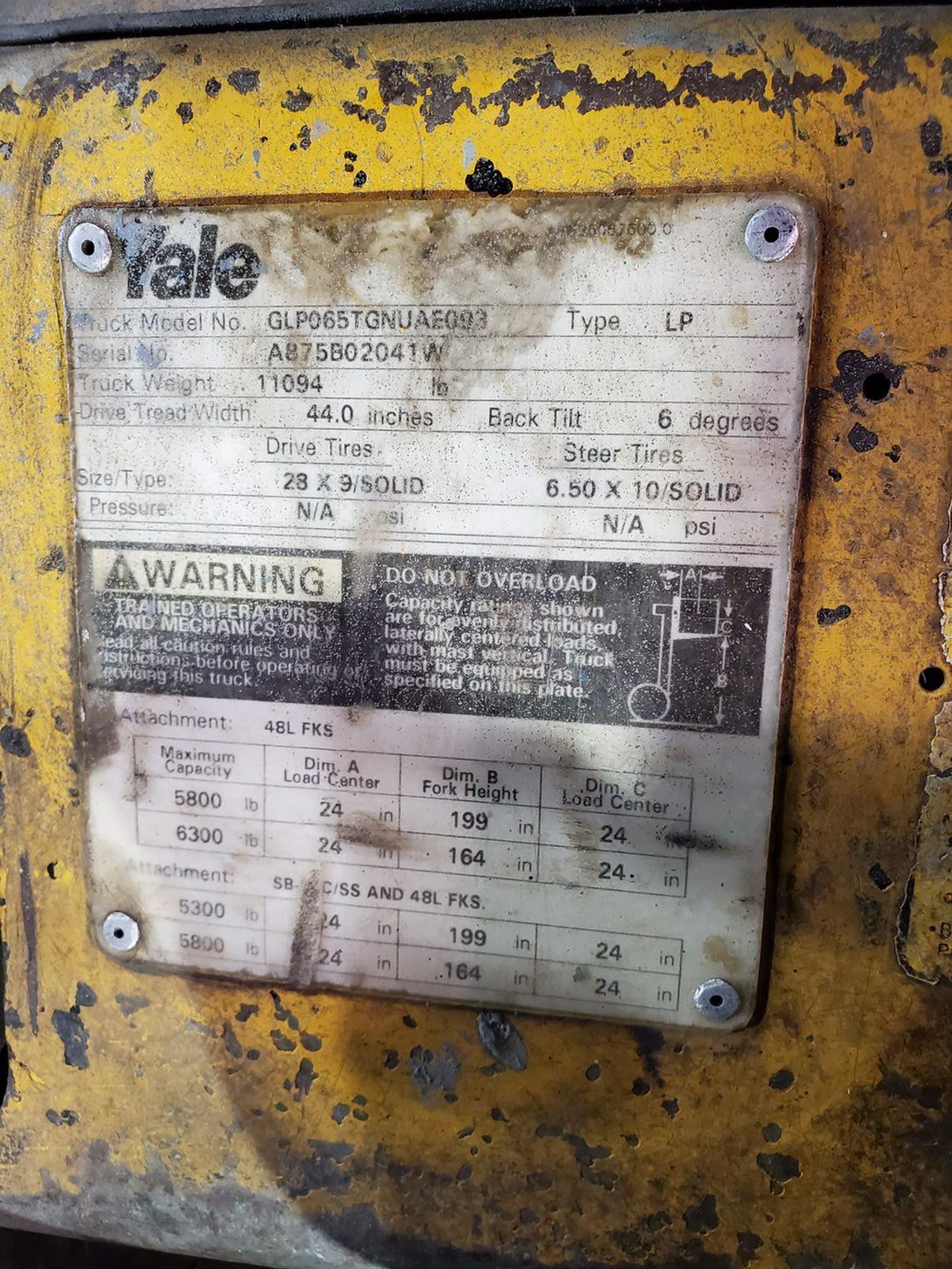 Yale LP Forklift 48" Forks, 3-Stage Mast, 6300lbs Cap @ 164" Max Lift; 5800lb Cap @ 199" Max Lift, - Image 13 of 13