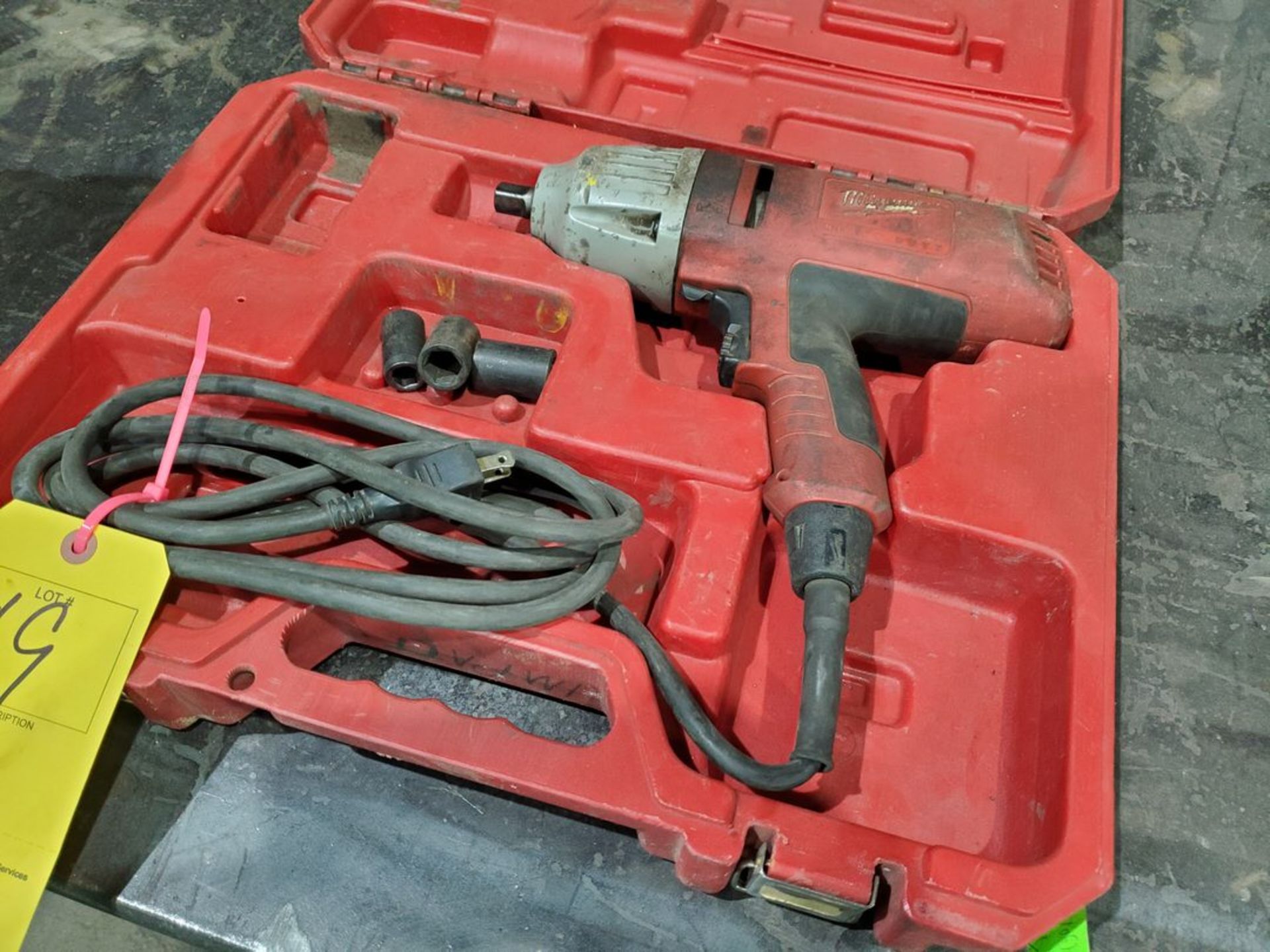 Milwaukee Impact Wrench 120V, 7A - Image 2 of 5