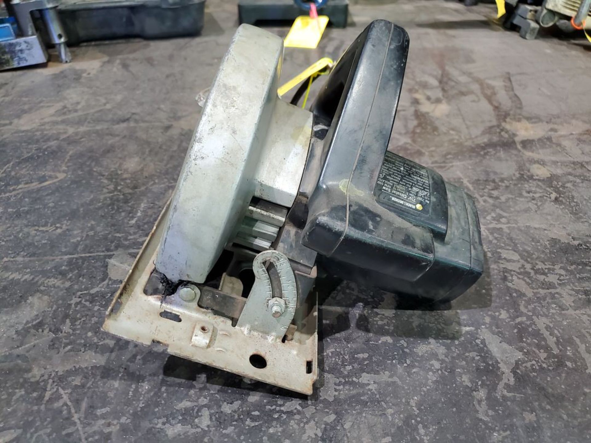 B&D 7-1/4" Circular Saw 120V, 60hZ - Image 2 of 4