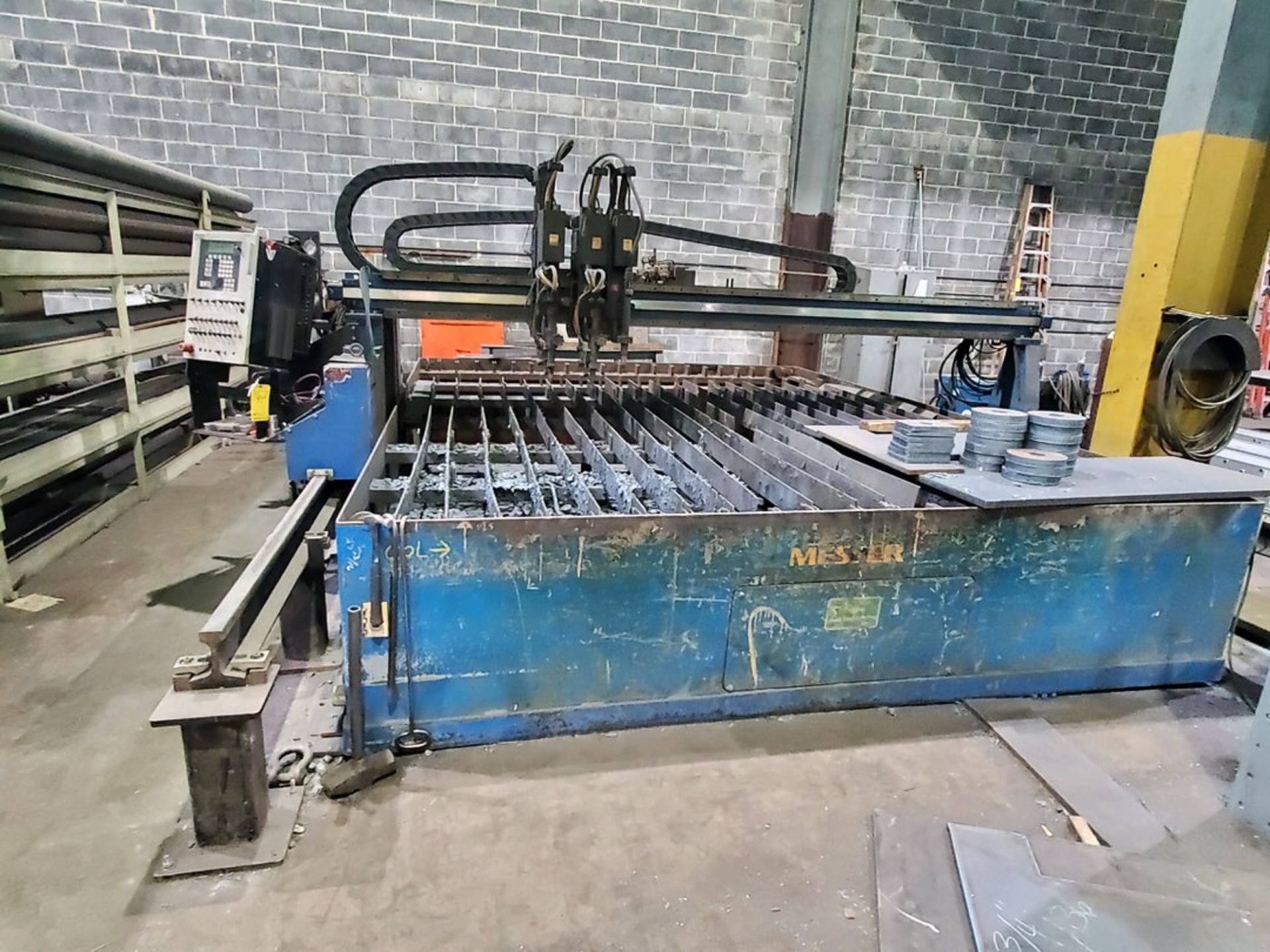 2003 Messer Edgemate 160 Plasma Cutting System 115V, 1PH, 10A, 50/60HZ; W/ Lynx Controller; (Table - Image 3 of 25