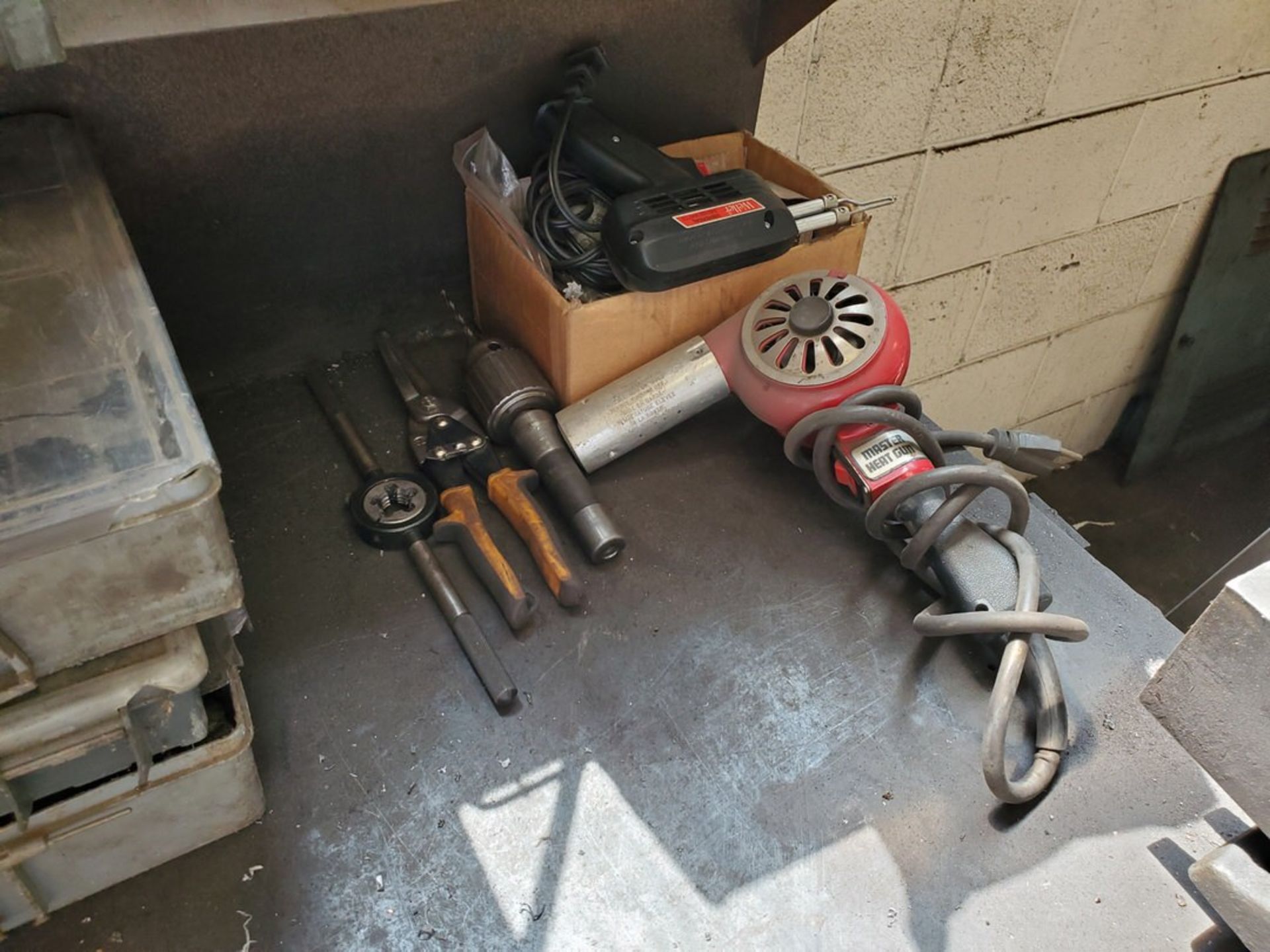 Work Station W/ Contents To Include But Not Limited To: 12 Ton & 20 Ton Hyd Bottle Jack, Phase II - Image 8 of 26