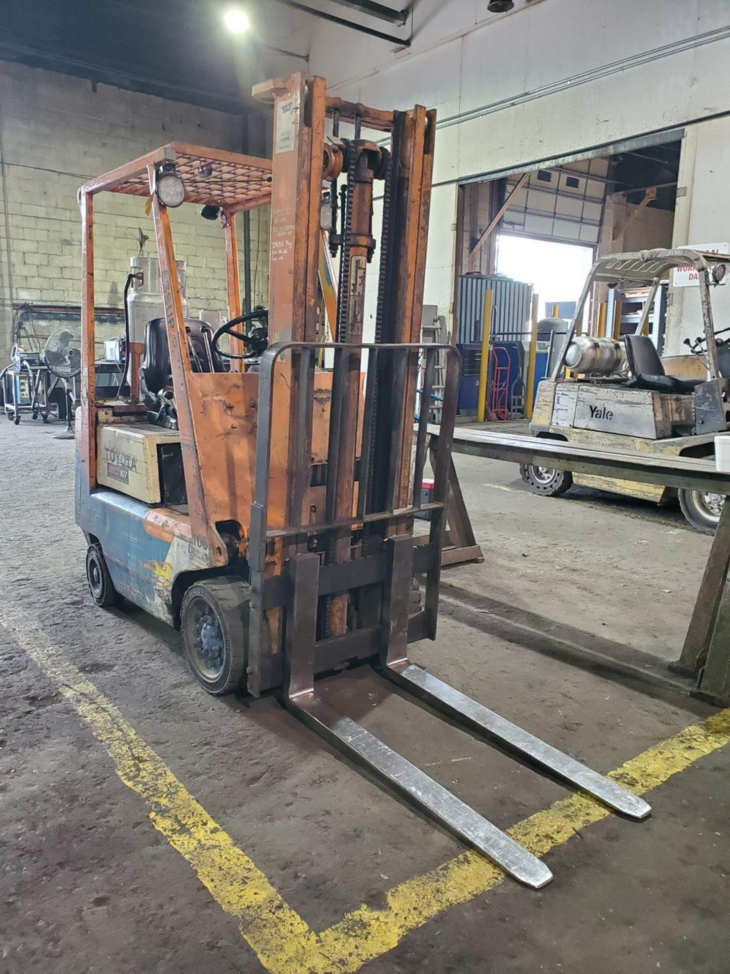 Toyota 4G-2FGC15 LP Forklift 48" Forks, 2-Stage Mast; 3K Cap., 130" Max Lift, Hrs: 3959 (Manual