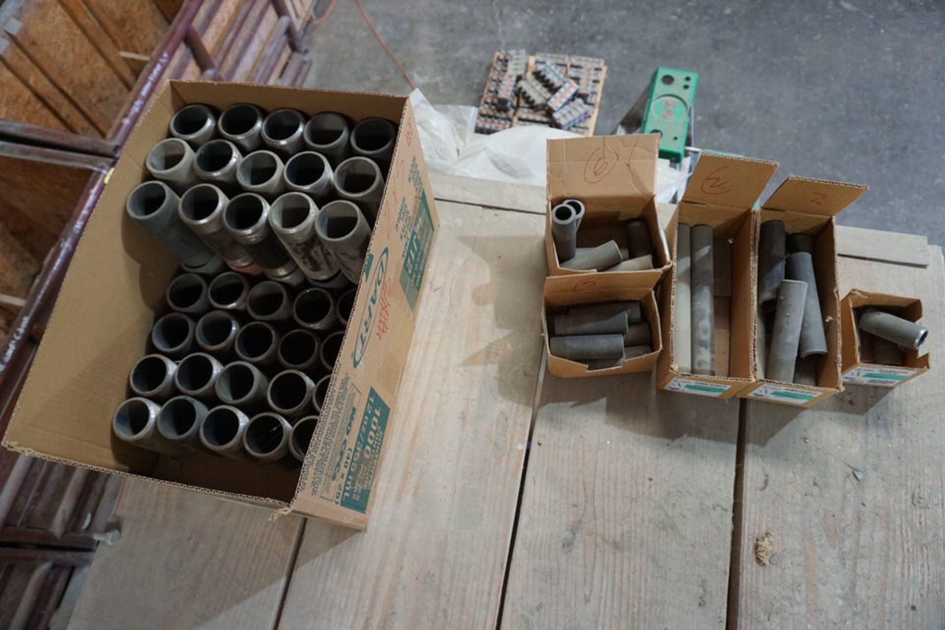 CONT OF TOP OF SHELVES: ASSORT SIZE PIPE NIPPLES, RANGE 1/8"X1" TO 2 1/2"X10" APPROX 3,000 PCS - Image 2 of 34