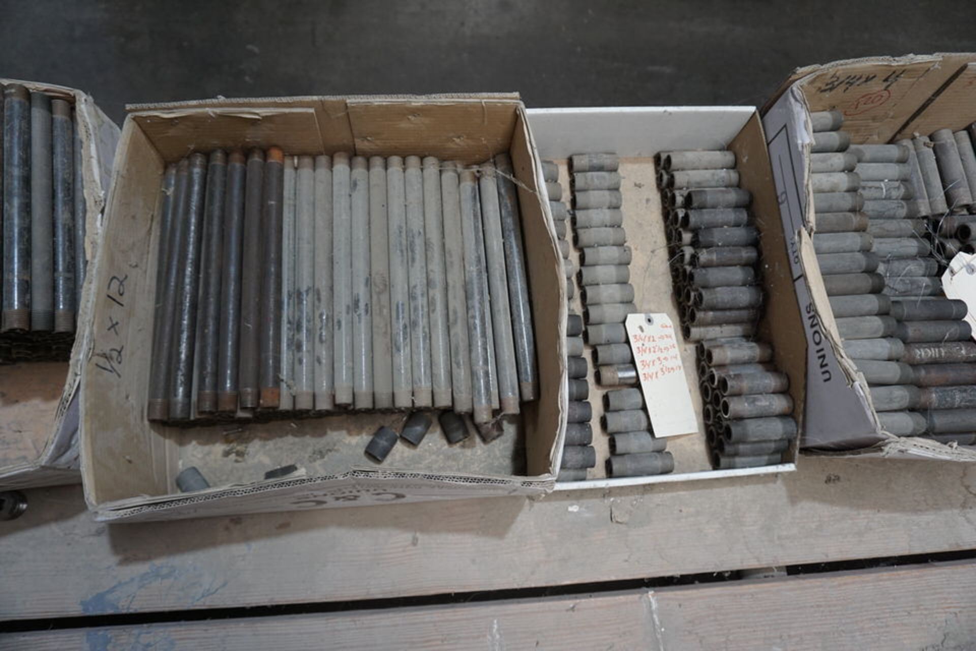 CONT OF TOP OF SHELVES: ASSORT SIZE PIPE NIPPLES, RANGE 1/8"X1" TO 2 1/2"X10" APPROX 3,000 PCS - Image 8 of 34