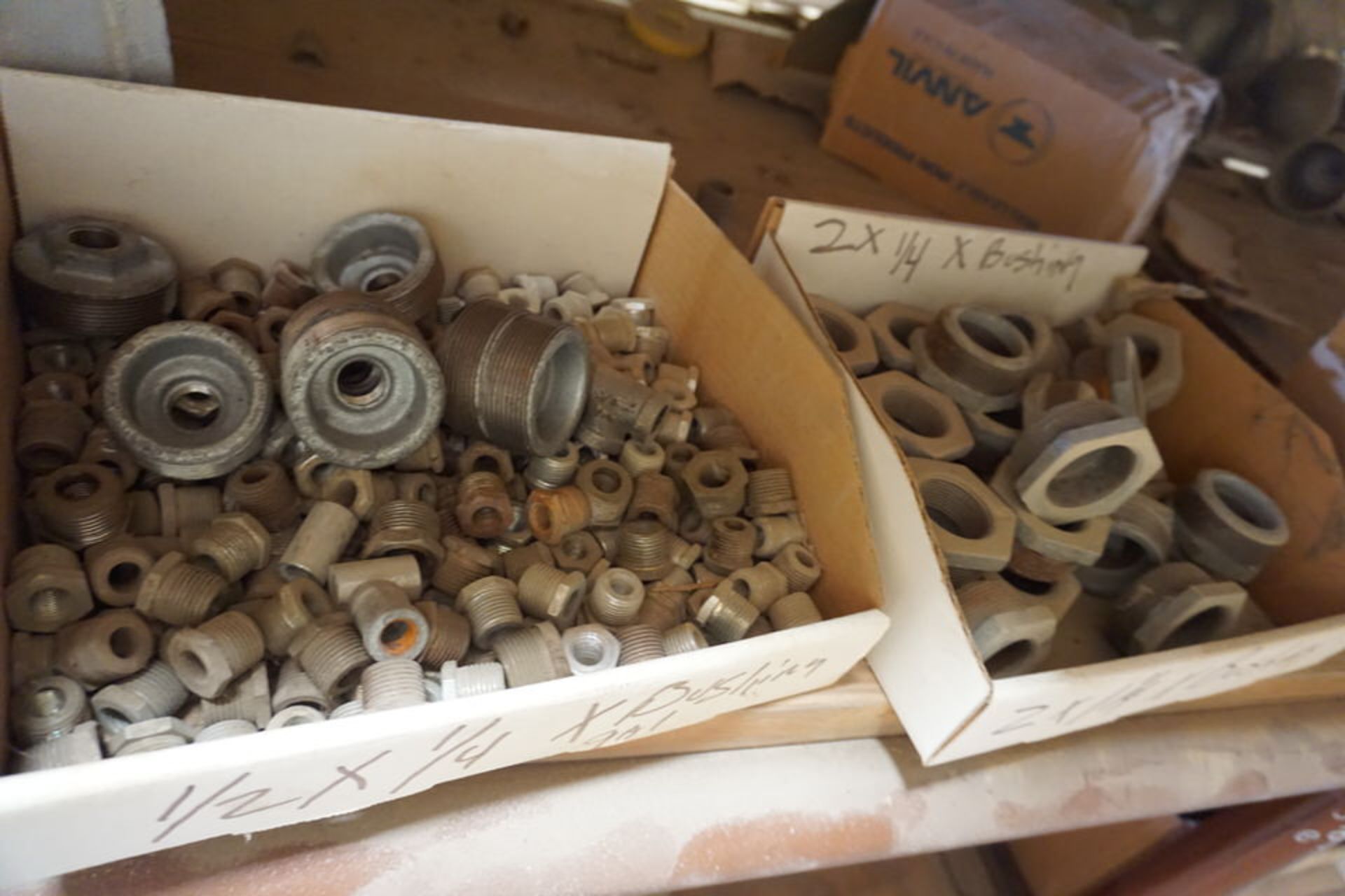 CONT OF SHELF: ASSORT SIZE PIPE NIPPLES, L'S, BELL RODS, REDUCERS, RANGE 1/8" TO 3" APPROX 400 PCS - Image 13 of 16