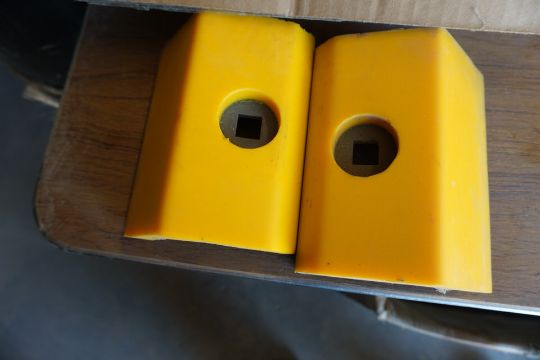 TANDEM URETHANE MOLDED BUMPERS, RUBBER BOOTS, PILLOW BLOCKS - Image 5 of 6