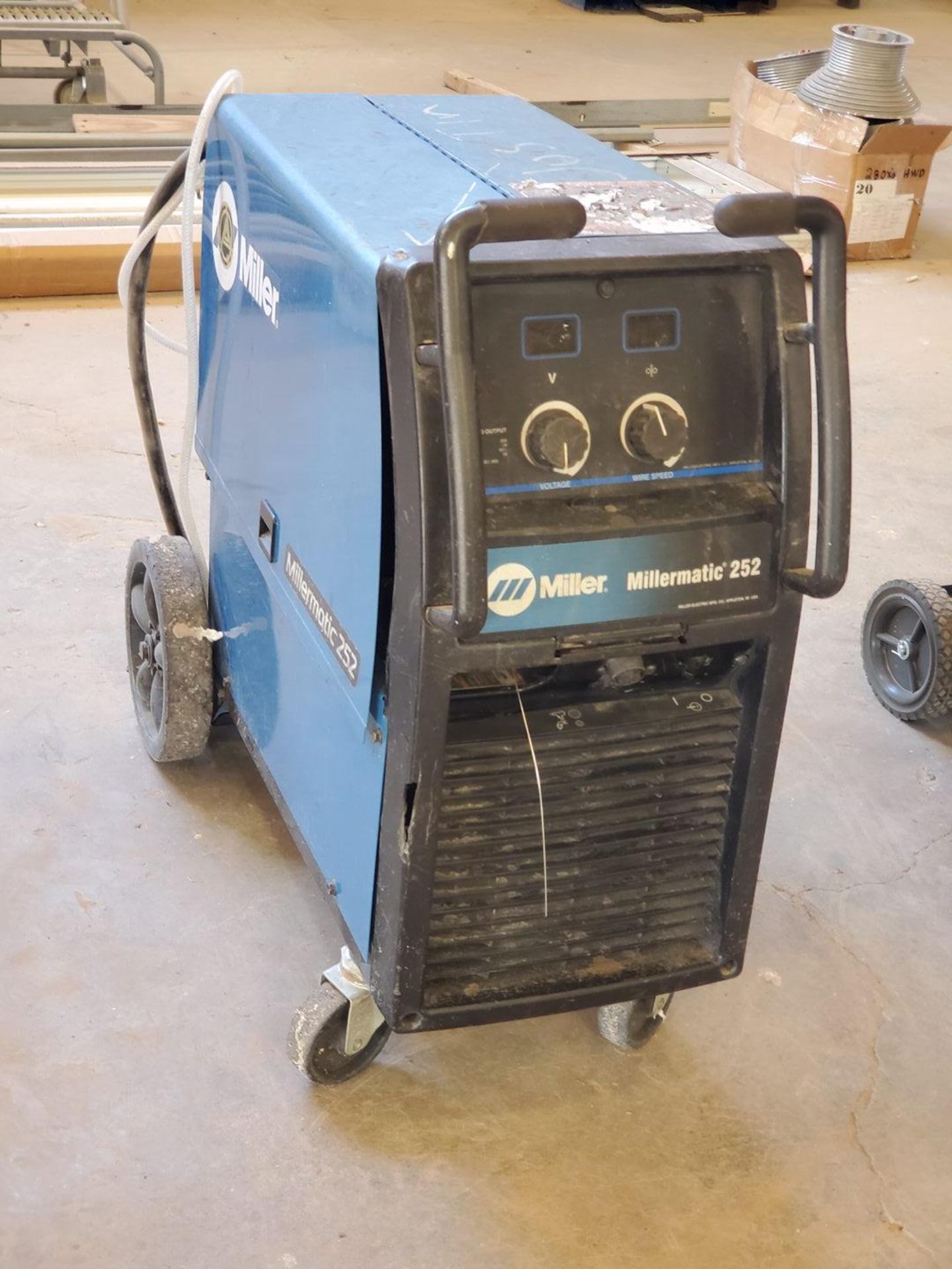 Miller Millermatic 252 Mig Welder 230-575V, 1PH, 60HZ - Image 2 of 5