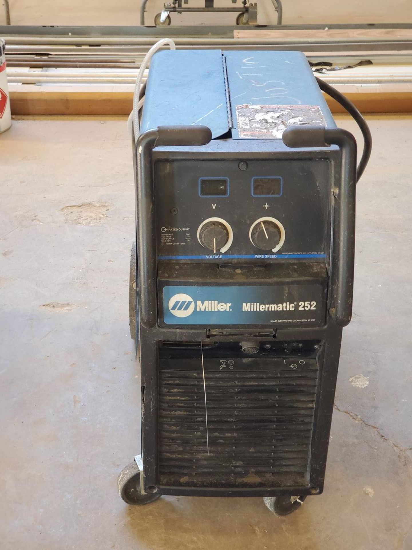 Miller Millermatic 252 Mig Welder 230-575V, 1PH, 60HZ