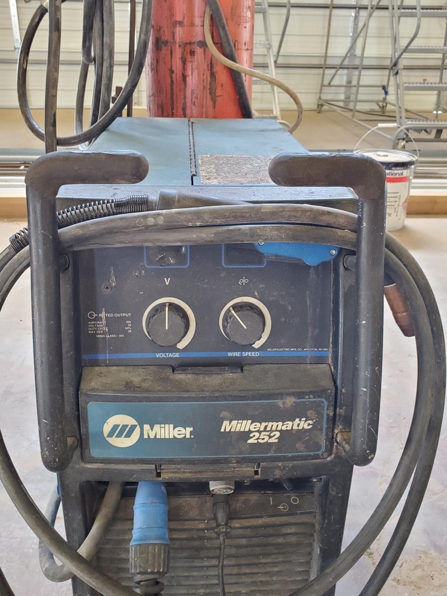 Miller Millermatic 252 Mig Welder 230-575V, 1PH, 60HZ - Image 4 of 5