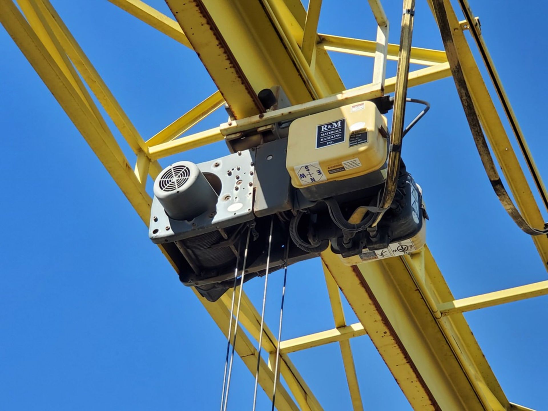 Kone 3 Ton Gantry Crane (Bridge 50'L Approx.); W/ R&M Hoist & Remtron Controller; W/ (8) Columns - Image 6 of 13