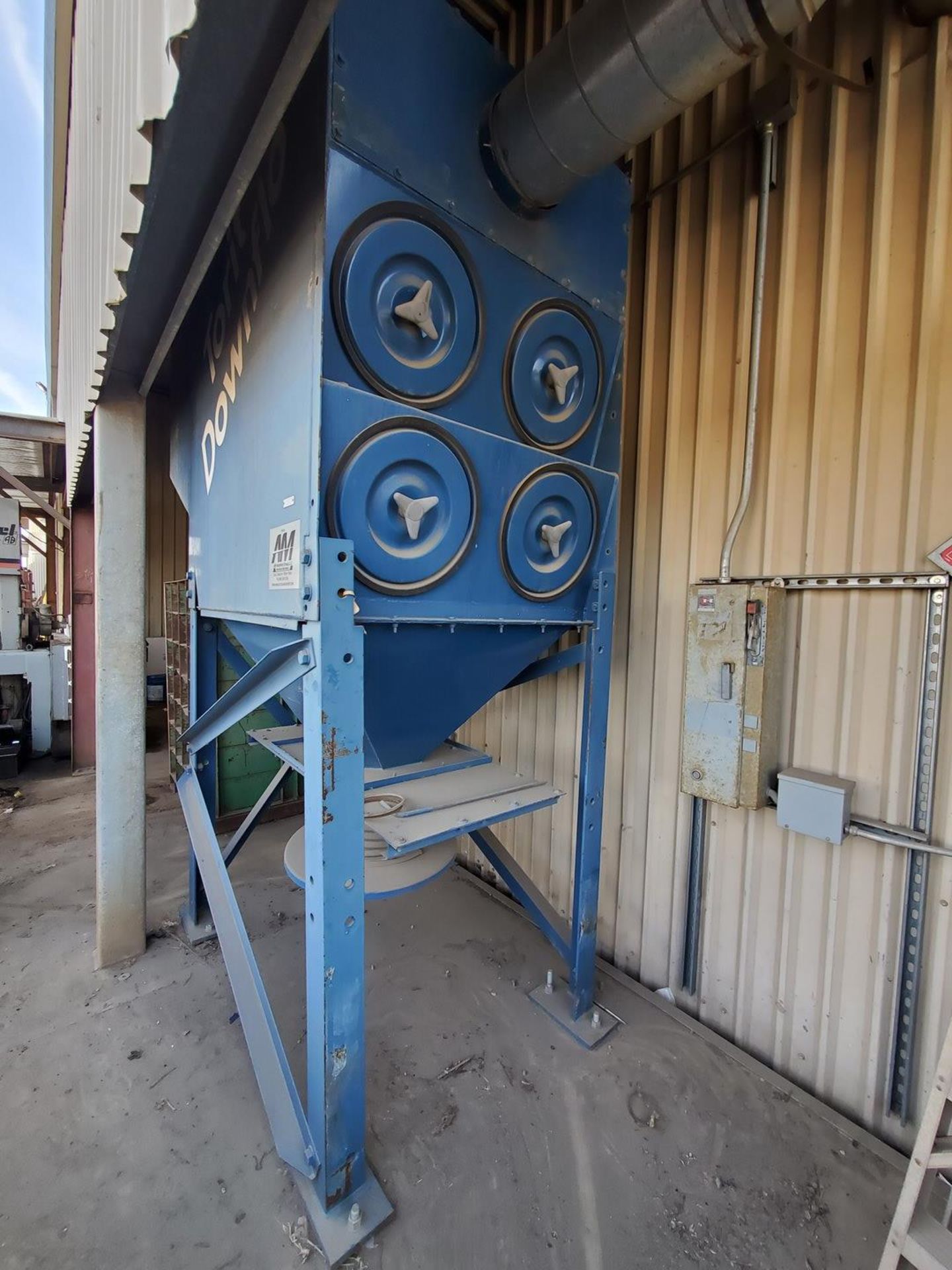 Torit Donaldson Downflo II Dust Collector 230/460V, 3PH; W/ Duct