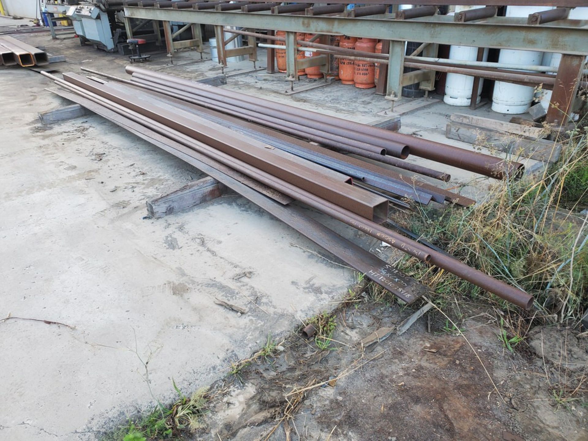 Assorted S/S Raw Matl. To Include But Not Limited To: Rebar, Pipe, Flat Bar, Angle, Sq. Tubing, Up - Image 13 of 14