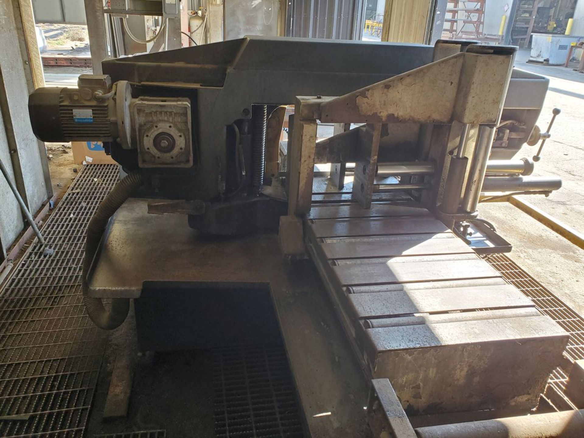 Hyd-Mech S-20A 13"x18" Horizontal Pivot Band Saw 240V, 15.4FLA, HP: 3+1; W/ (5) Roller Conveyors, ( - Image 15 of 22