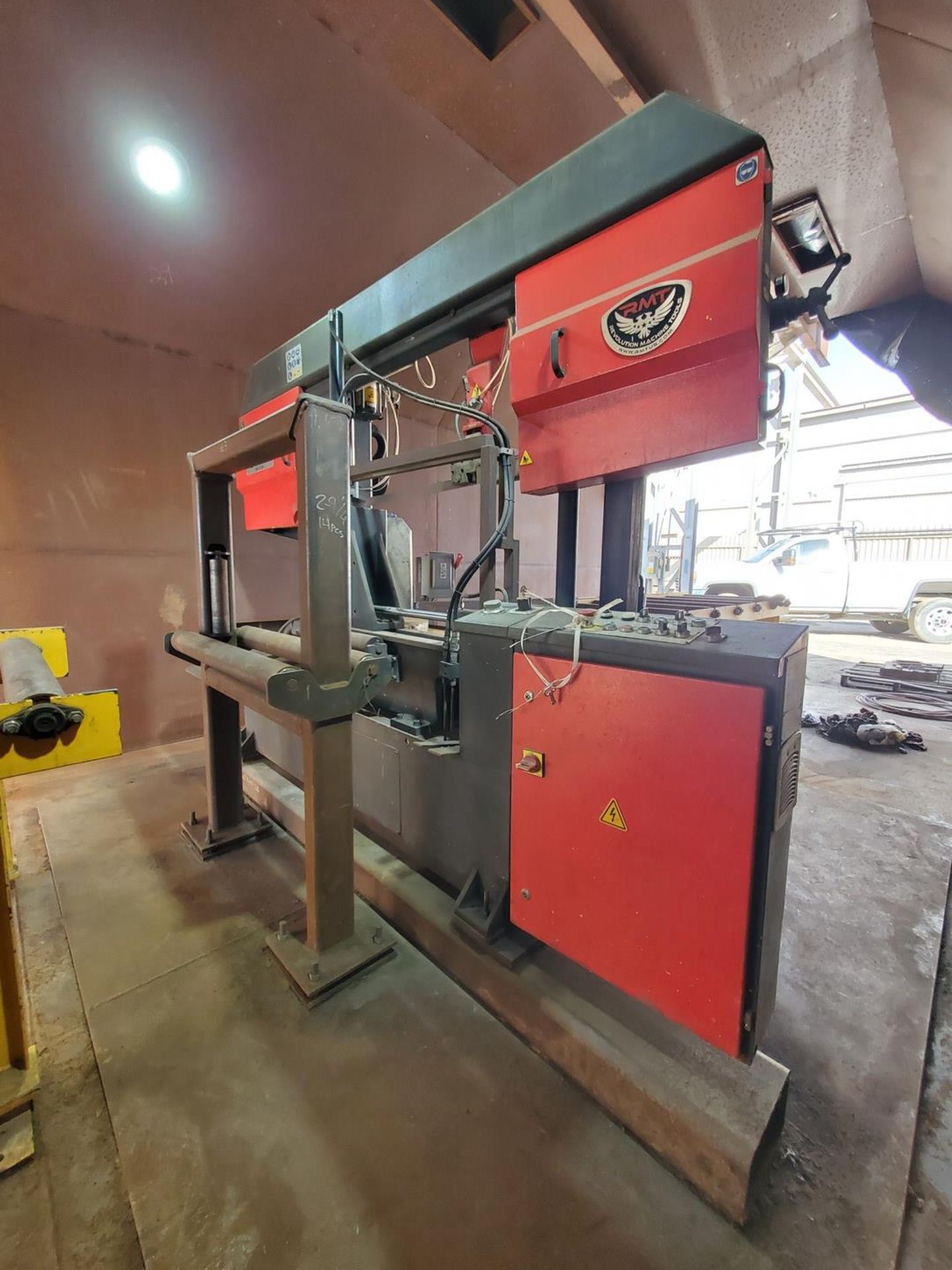 2017 RMT SFAB CM 21-29 21"x29" Semi-Automatic Band Saw 460V, 12A; W/ (4) Roller - Image 16 of 29