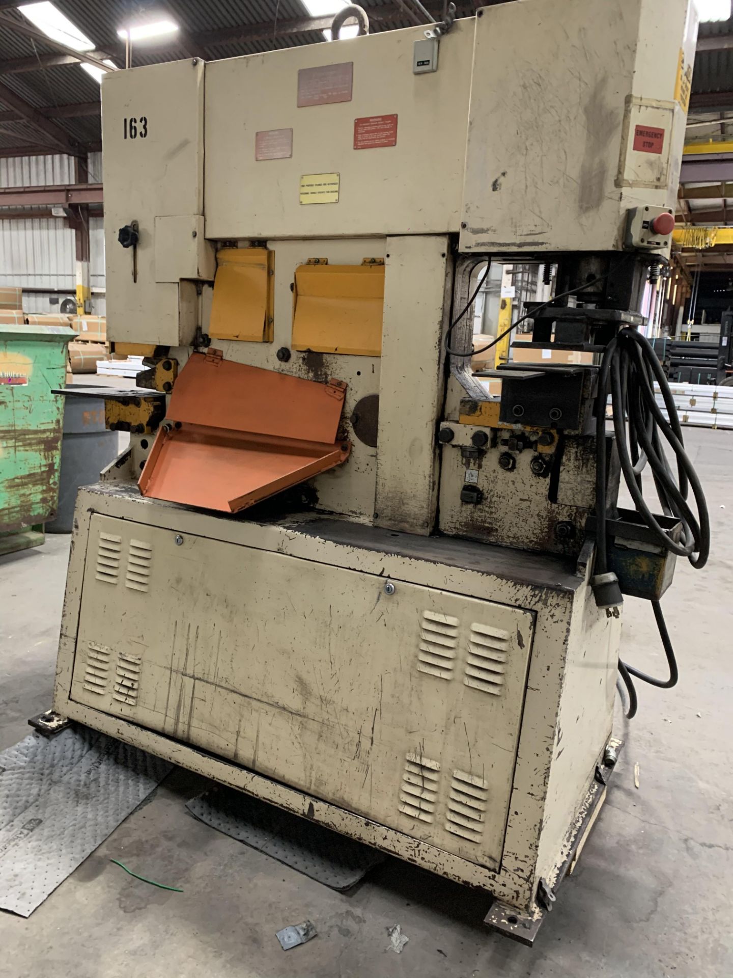 Geka Hyd 80 Ironworker, 3PH/480V (LOCATION: 3421 N Sylvania Ave, Ft Worth TX 76111) - Image 2 of 6