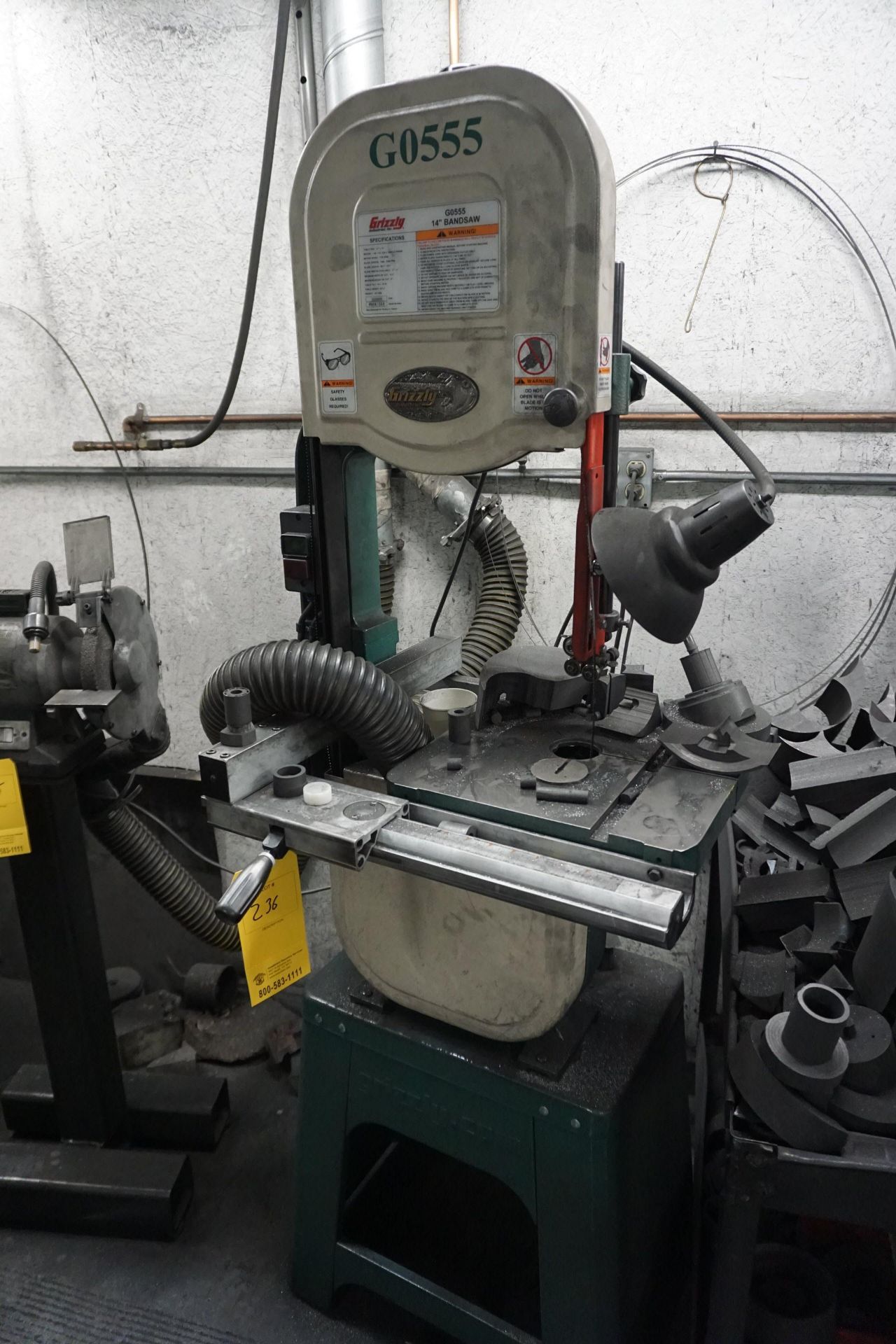 Grizzly G0555 Vertical Band Saw