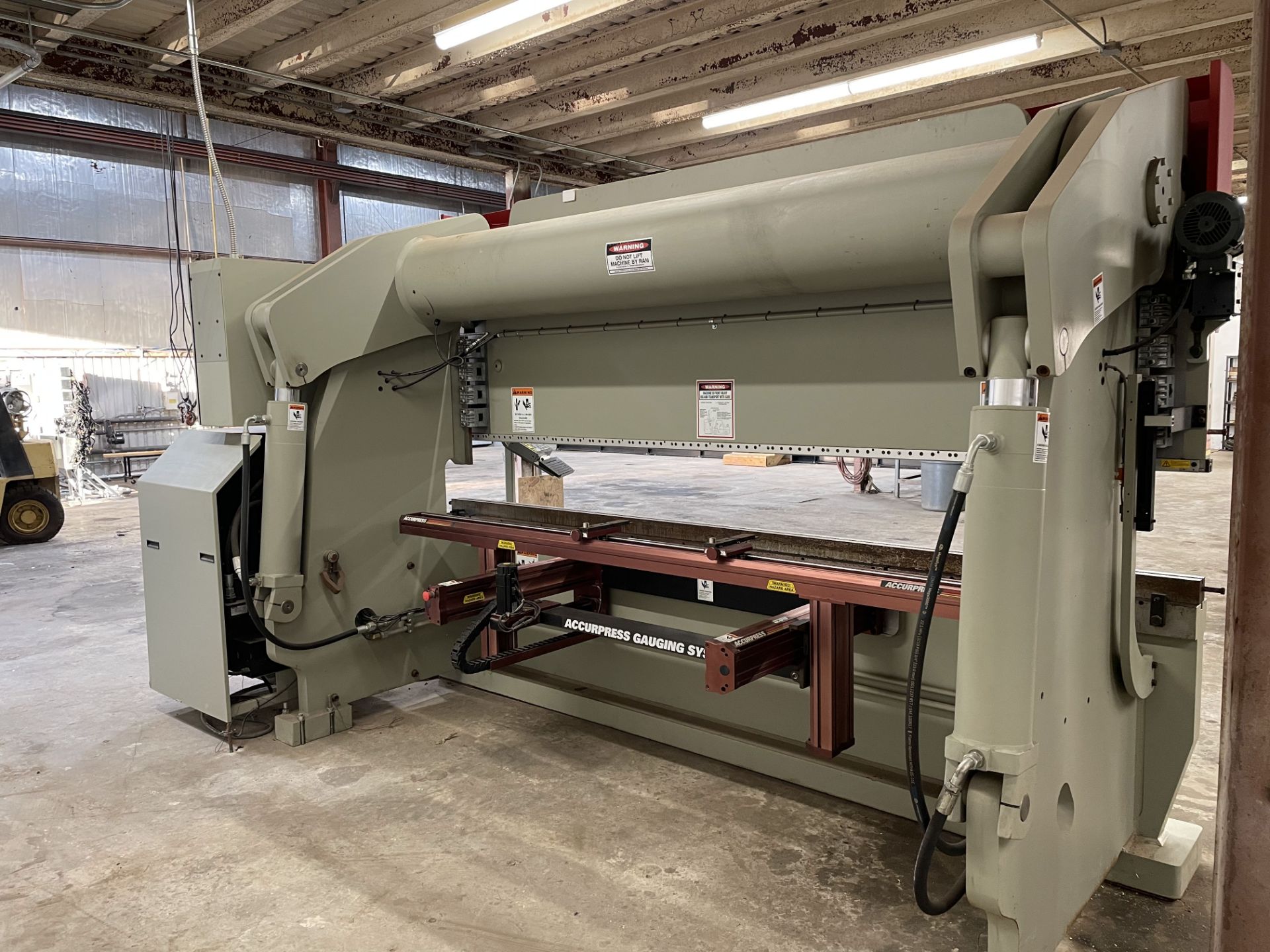 2015 Accurpress 725012 Press Brake, 250 Ton x 12' Capacity, (THIS BRAKE HAS NEVER BEEN USED) - Image 10 of 17