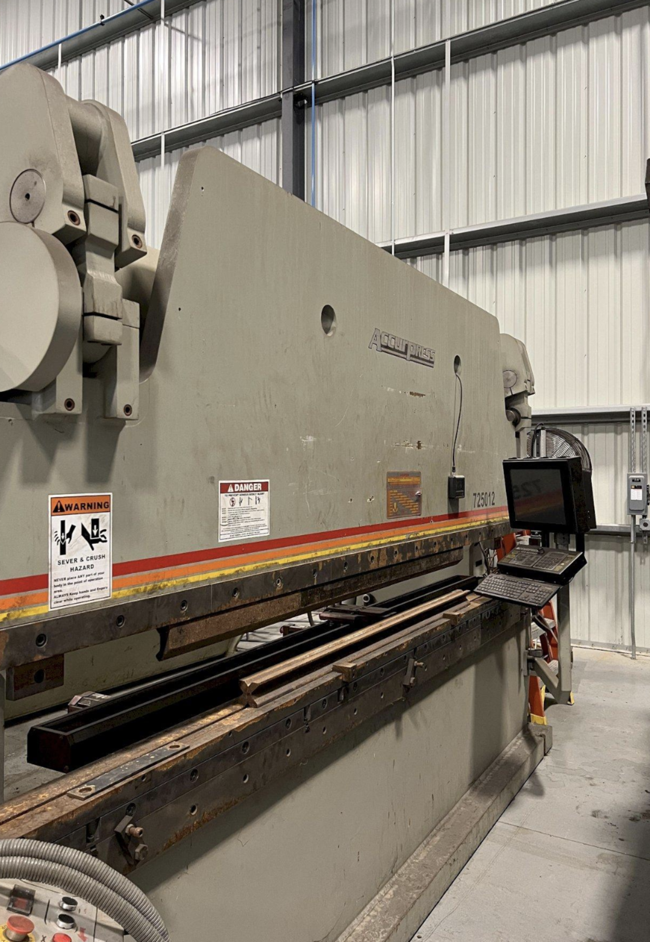 250 TON X 12' ACCURPRESS MODEL #725012 CNC HYDRAULIC PRESS BRAKE, NEW 2017: STOCK #17901