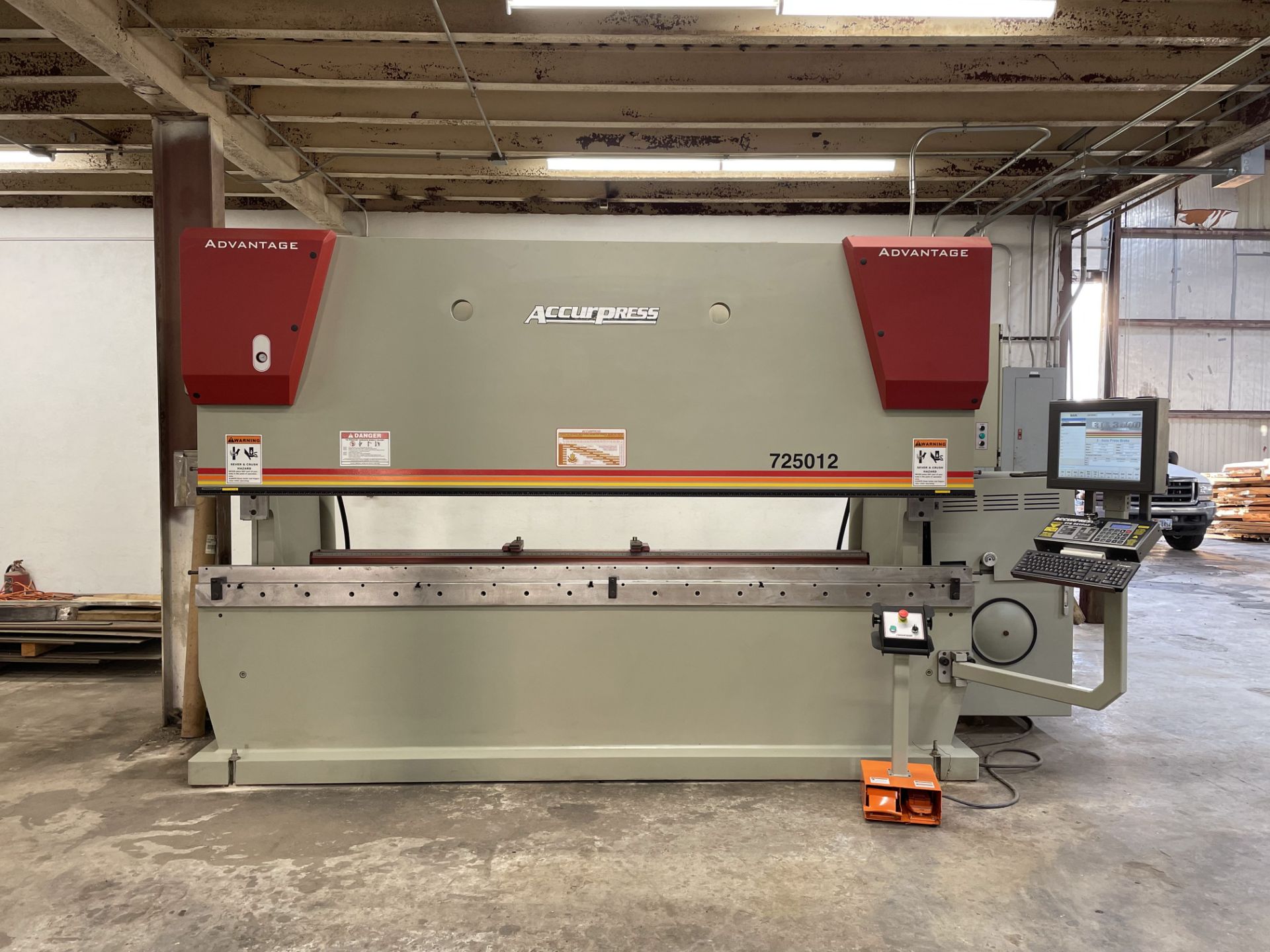 2015 Accurpress 725012 Press Brake, 250 Ton x 12' Capacity, (THIS BRAKE HAS NEVER BEEN USED) - Image 3 of 17