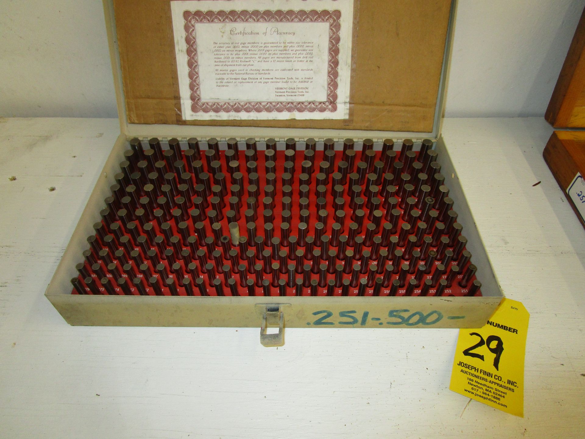 (1) .251 - .500 Minus Plug Gage Set