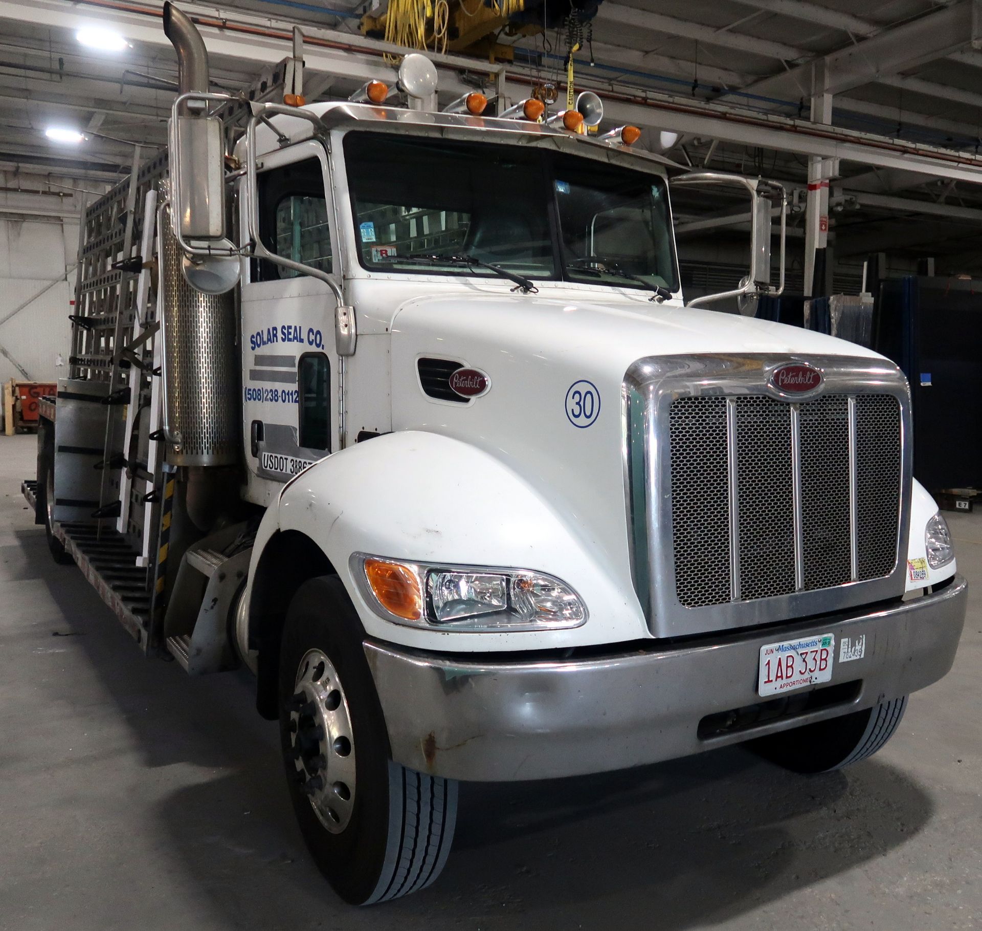 2006 Peterbilt 335 Glass Transport Truck, Dual Rears, 33,000 G.V.W., Barkow 26’ Stainless - Image 2 of 15