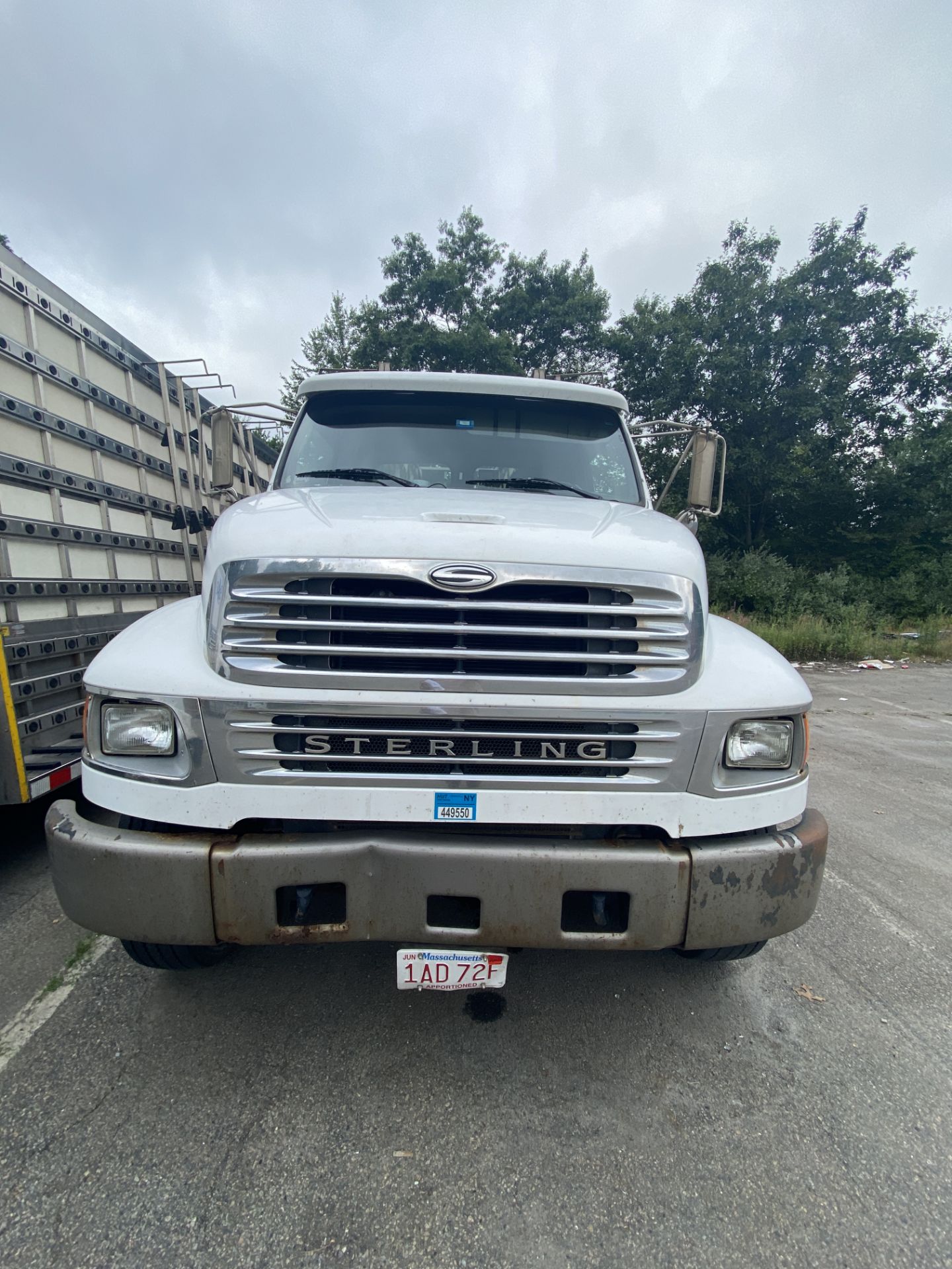 2003 Sterling Acterra Glass Transport Truck, Dual Rears, 33,000 G.V.W. Barkow 22’ HD Stainless Steel - Image 3 of 10