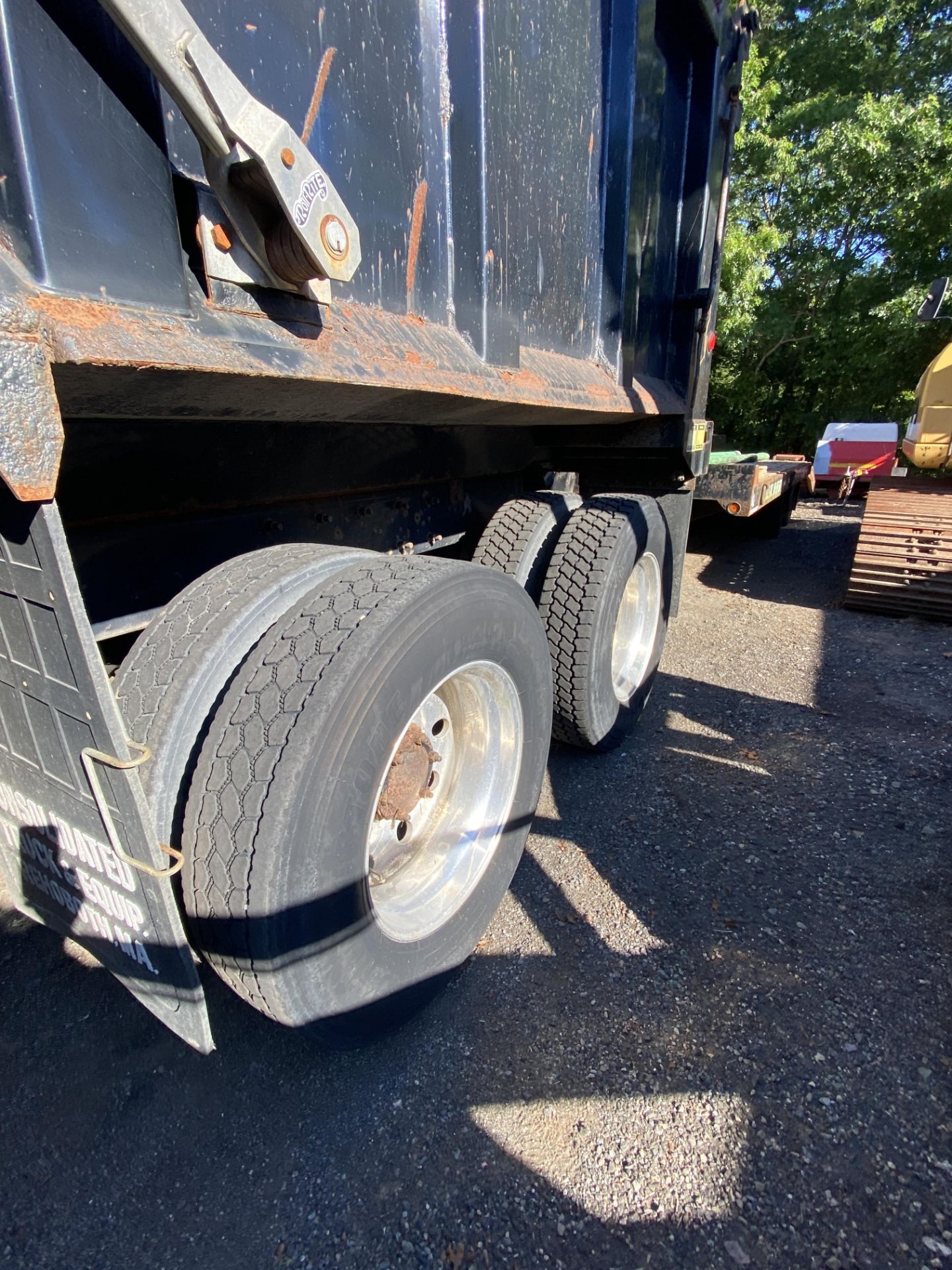 2007 Mack Granite CV713 Tandem Axle Dump Truck VIN 1M2AG11C27M068359, 75,579 Miles, Alcoa Rims, - Image 15 of 25