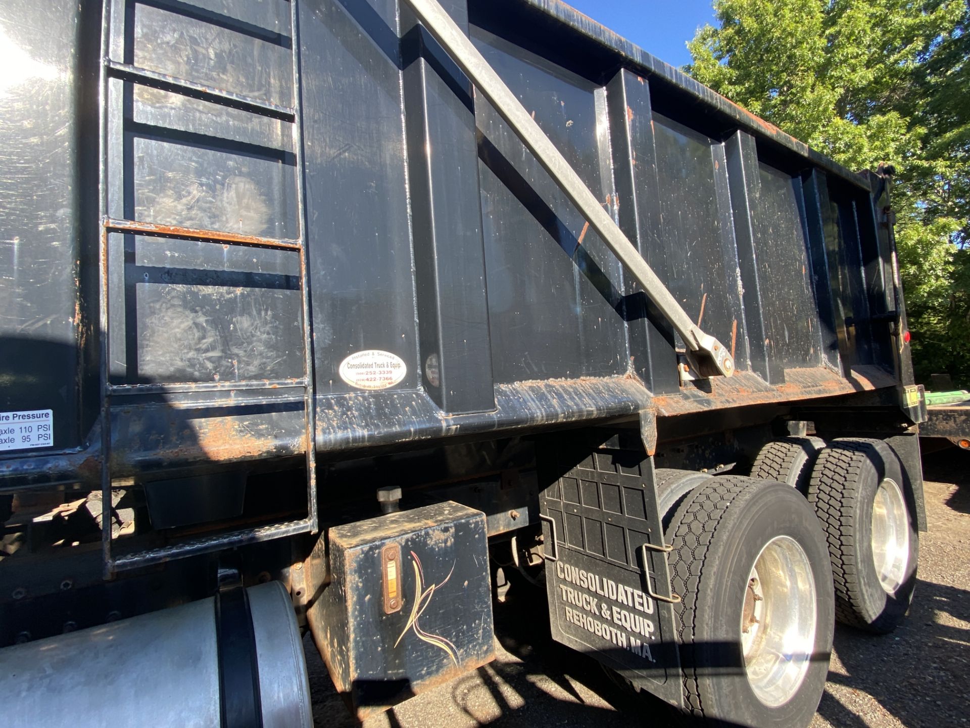 2007 Mack Granite CV713 Tandem Axle Dump Truck VIN 1M2AG11C27M068359, 75,579 Miles, Alcoa Rims, - Image 16 of 25