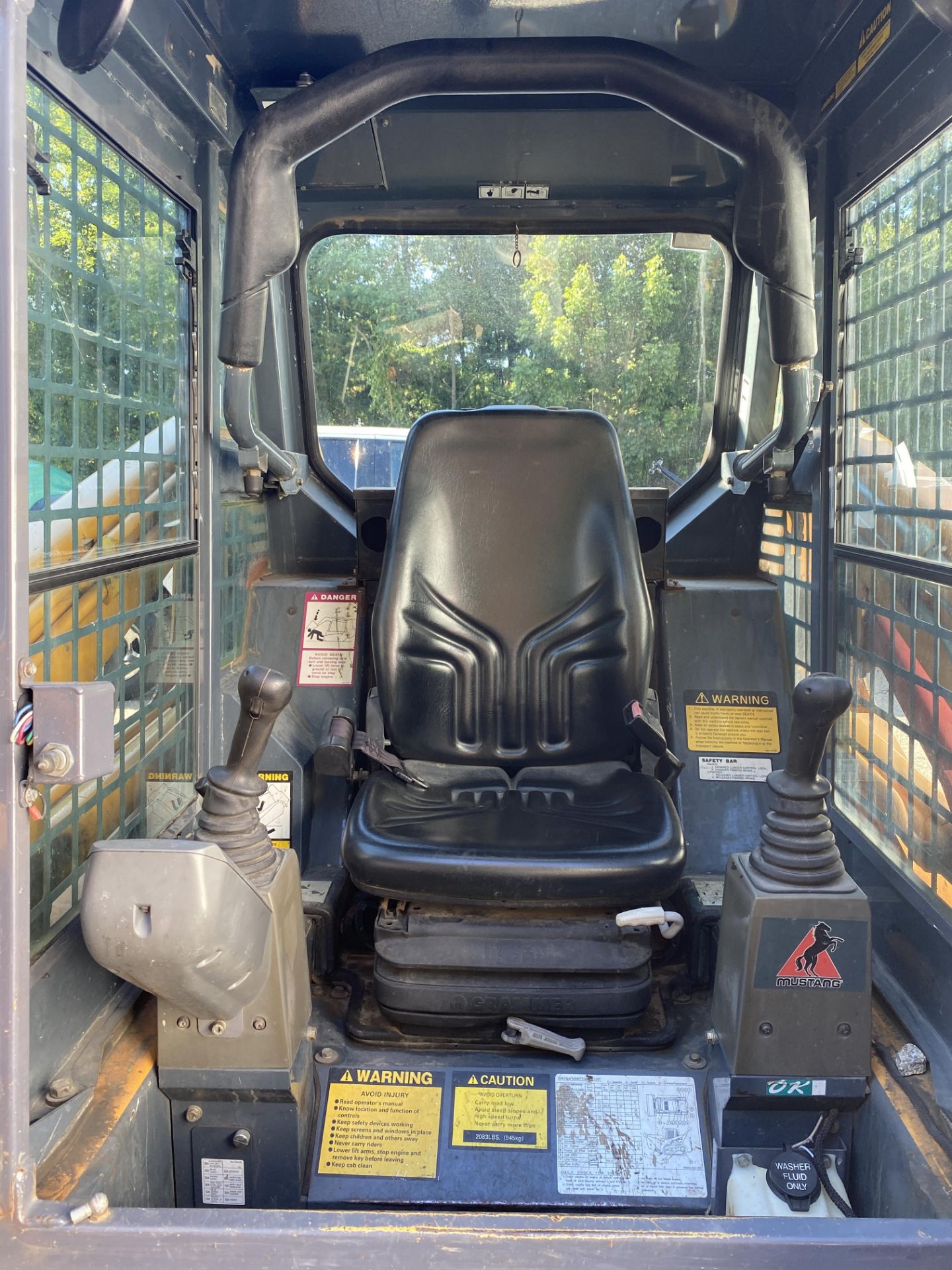 Mustang MTL20 Skid Steer Loader s/n 21401253, 1,524 Hours, Rubber Tracks - Image 4 of 8