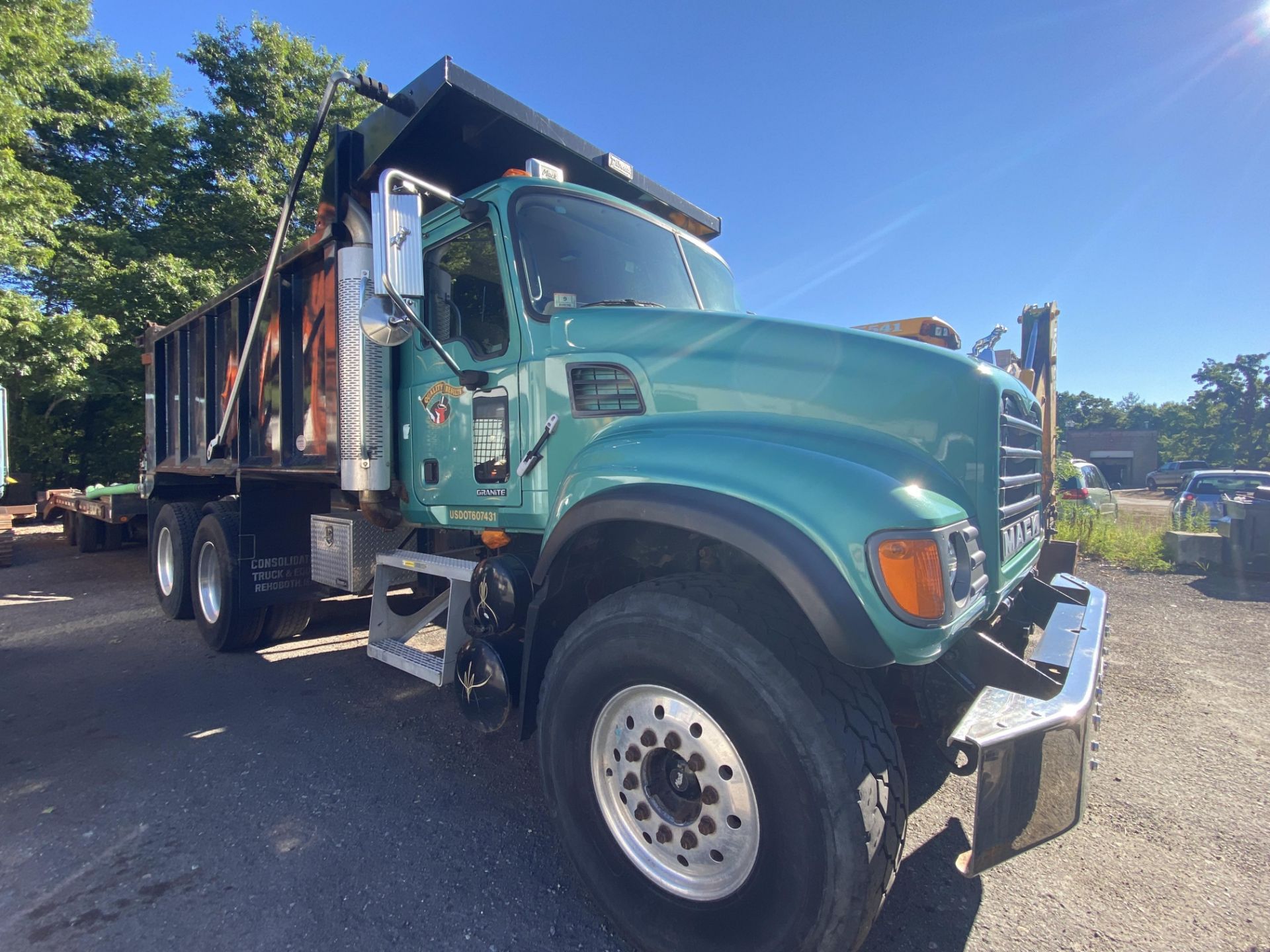 2007 Mack Granite CV713 Tandem Axle Dump Truck VIN 1M2AG11C27M068359, 75,579 Miles, Alcoa Rims, - Image 5 of 25