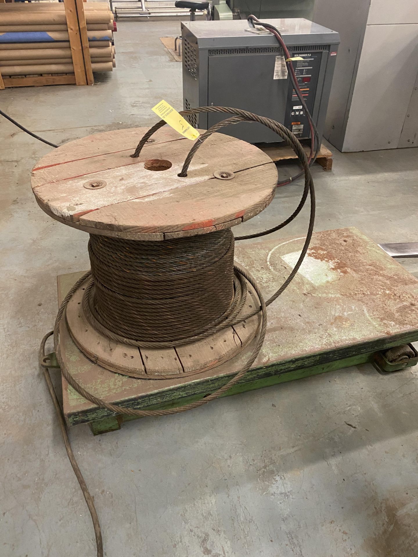 LOT Electric Lift with Spool of Cable