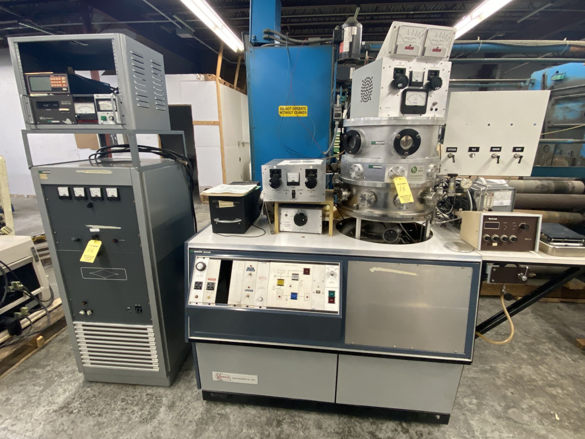 Veeco Instruments Sputtering Vacuum Metallizer with MRC V-4 Chamber, Inficon XTC, Veeco RG 1000