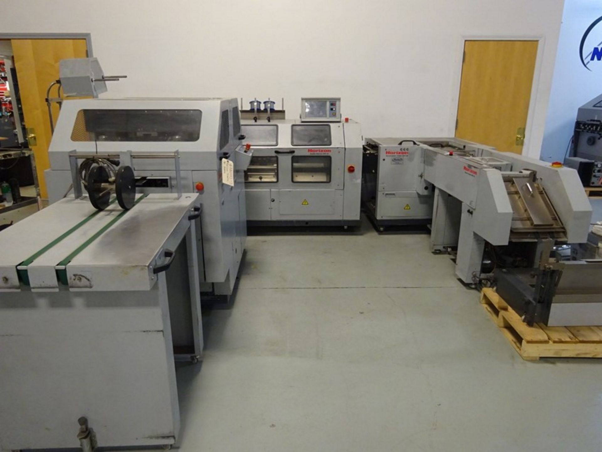 2004 Horizon Stitchliner, s/n 340006 with SPF-30 Saddle Stitcher, HTS-30 Trimmer, ACF-30 Accumulator - Image 3 of 10