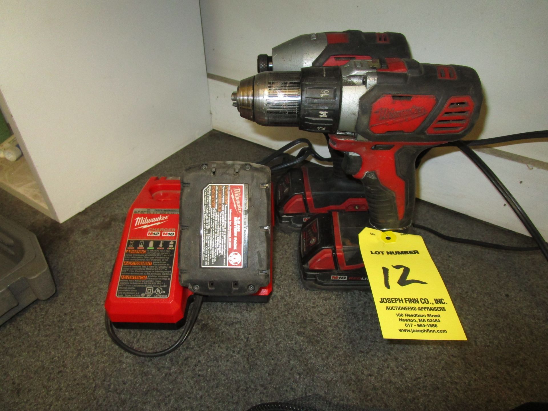 LOT (2) Milwaukee 18 Volt Drills w/ Charger