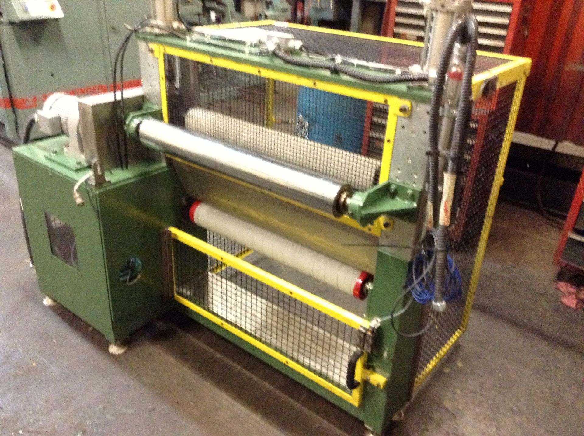 30” wide laminating station. 31.5” wide, 4” diameter steel roll which is driven by GTR .75 kw, 220 - Image 4 of 14