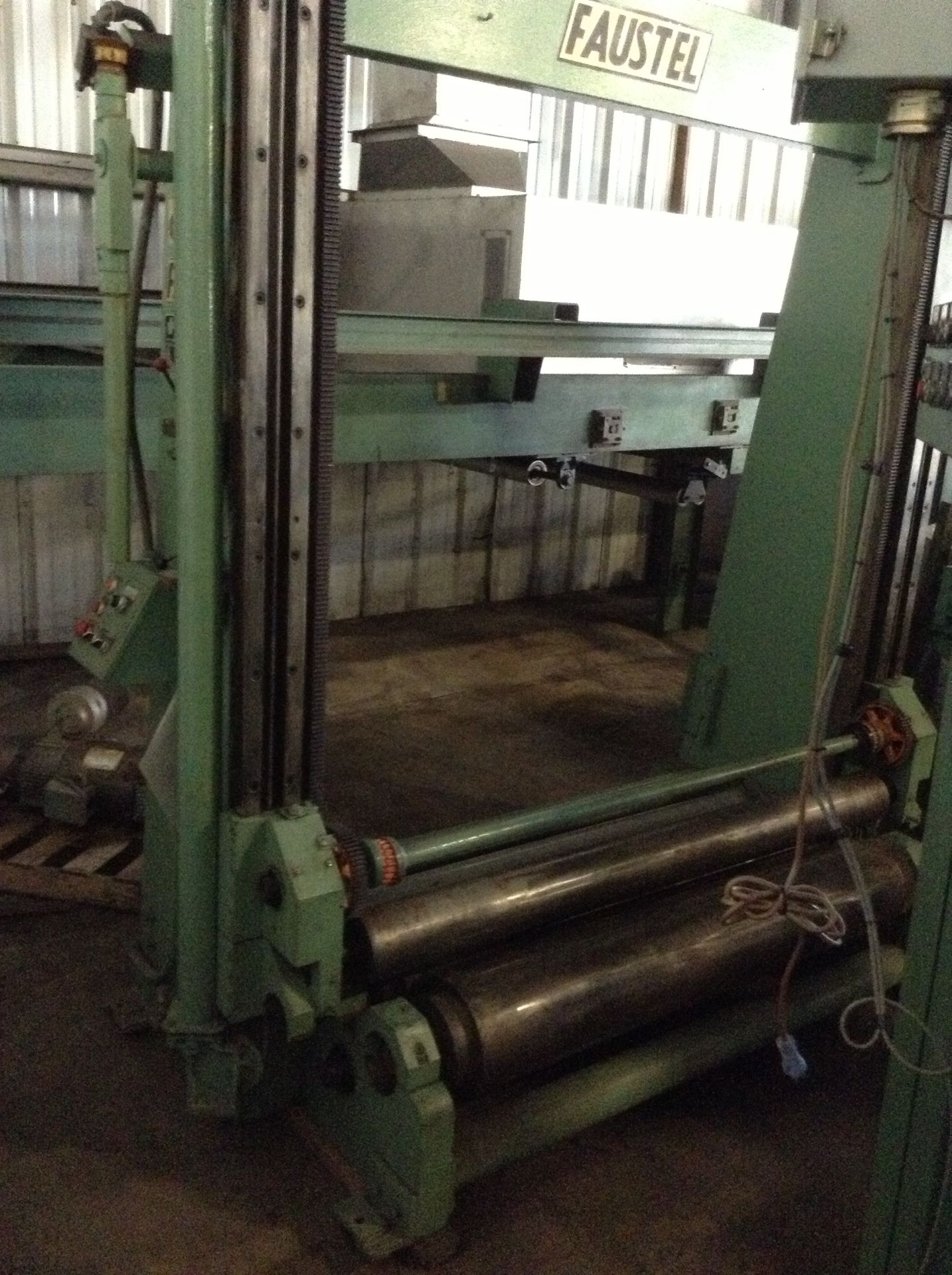 56" Faustel 2-drum surface rewind single shaft rewinder. Was inline with a laminator operating at - Image 2 of 17