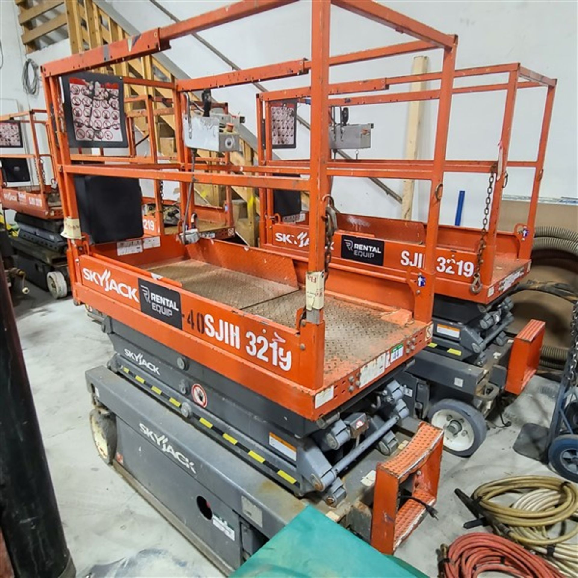 SCISSOR LIFT - SKYJACK SJ1113219, 550 LB. 2 PERSON, 24V, 19 FT. LIFT, S/N 22084526, METER READS 38