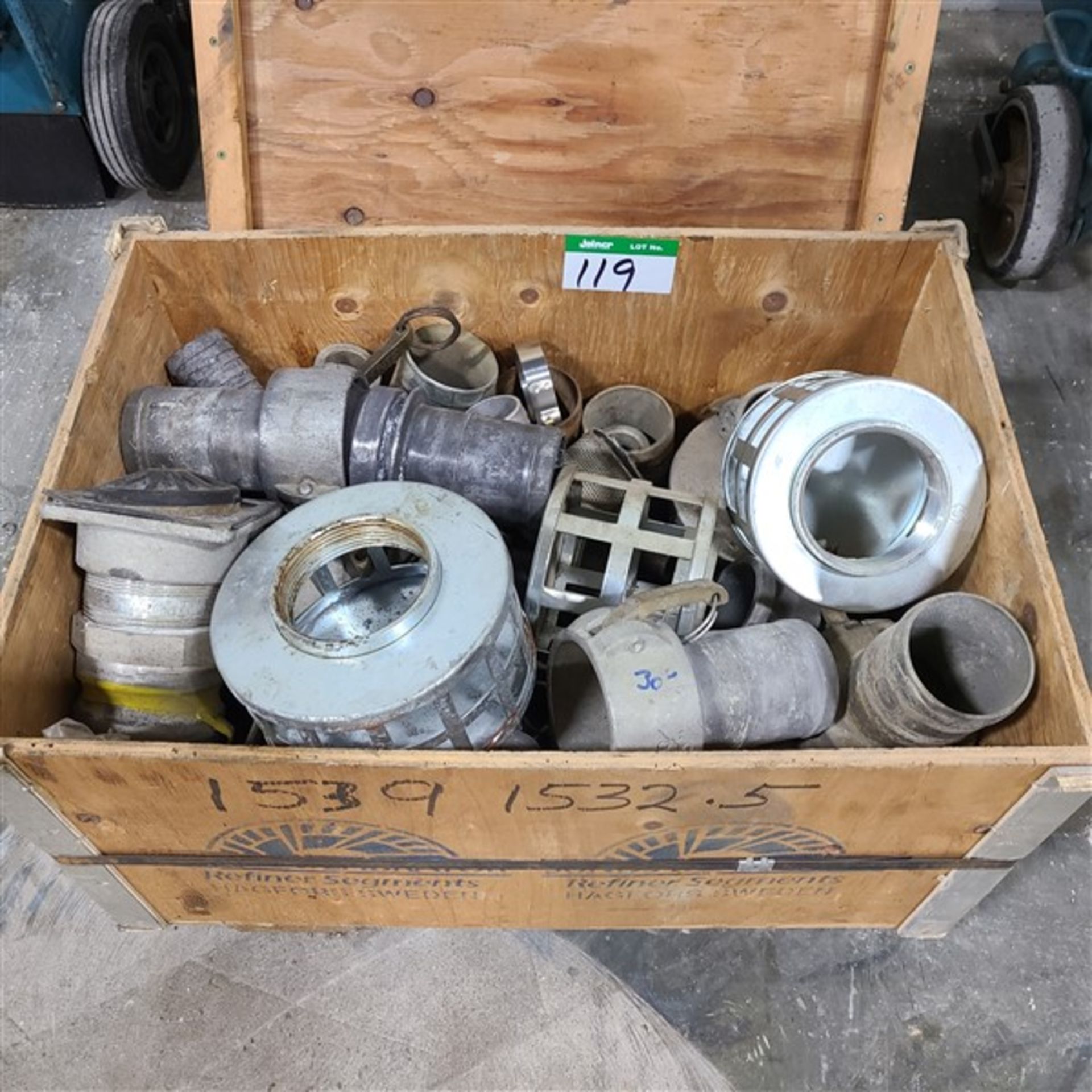 WOOD BOX OF ASSORTED PUMP HOSE STRAINERS, HOSE FITTINGS