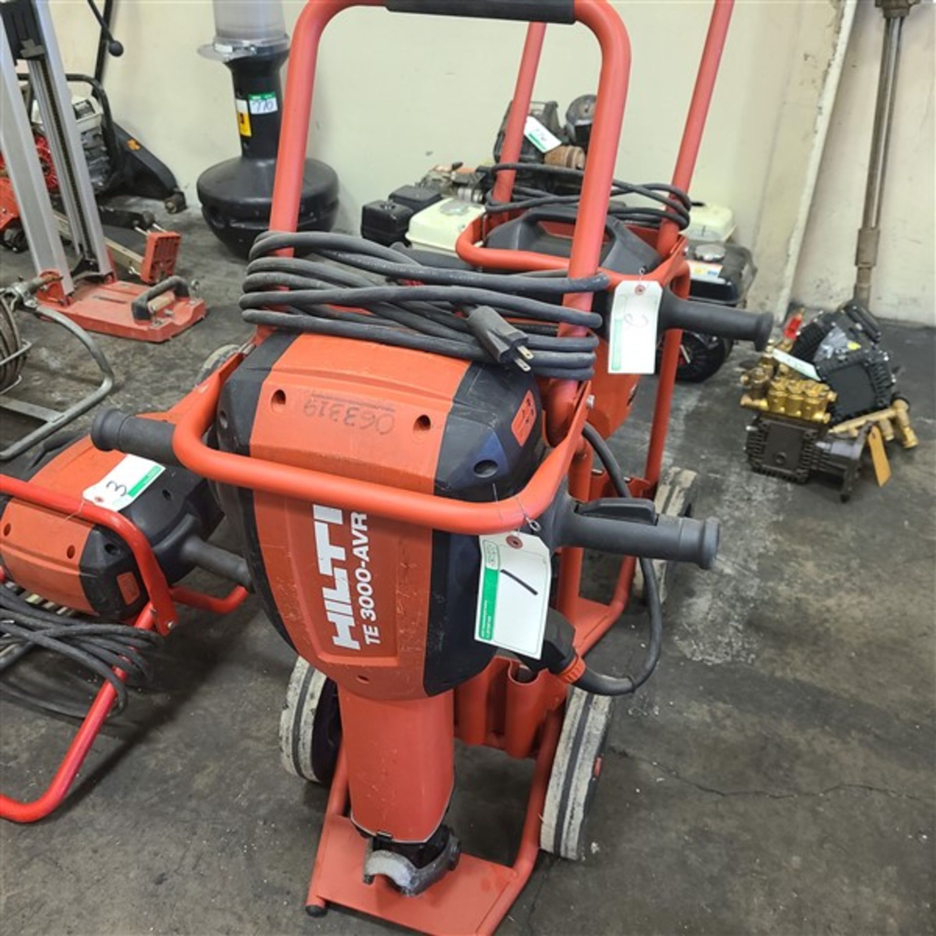 HILTI TE 3000-AVR HD ELECTRIC JACKHAMMER W/CART