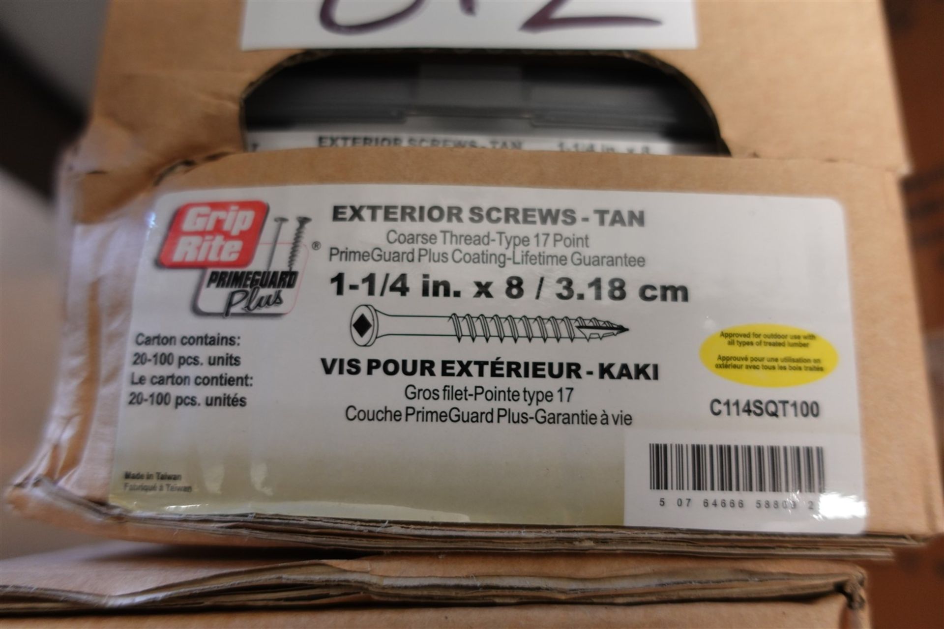 Box of Grip Rite exterior screws-Tan, 1 1/4 IN. x 8/ 3.18 cm - Image 2 of 2
