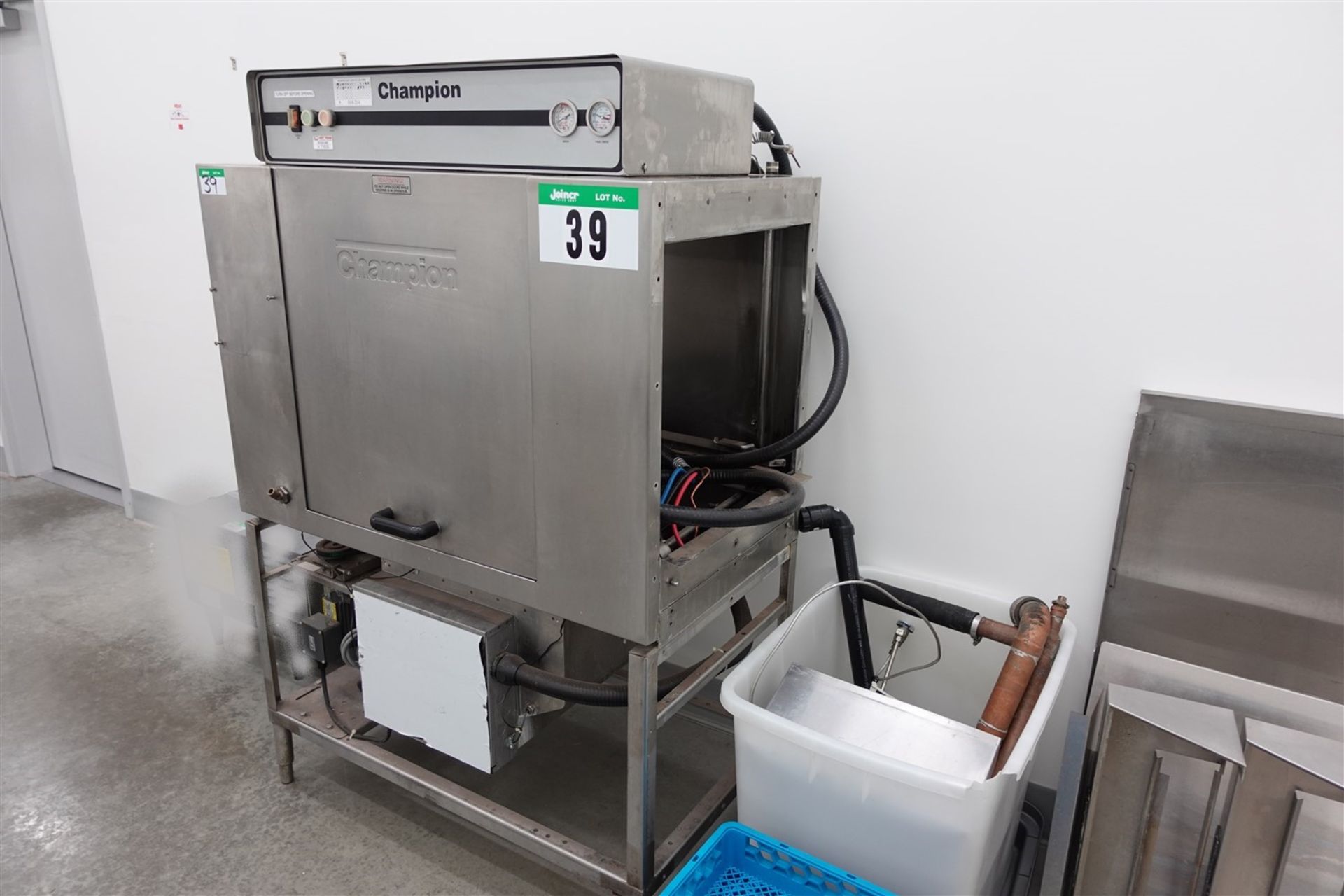 CHAMPION DISHWASHER MOD. 44, 208V, 3PH - Image 2 of 6