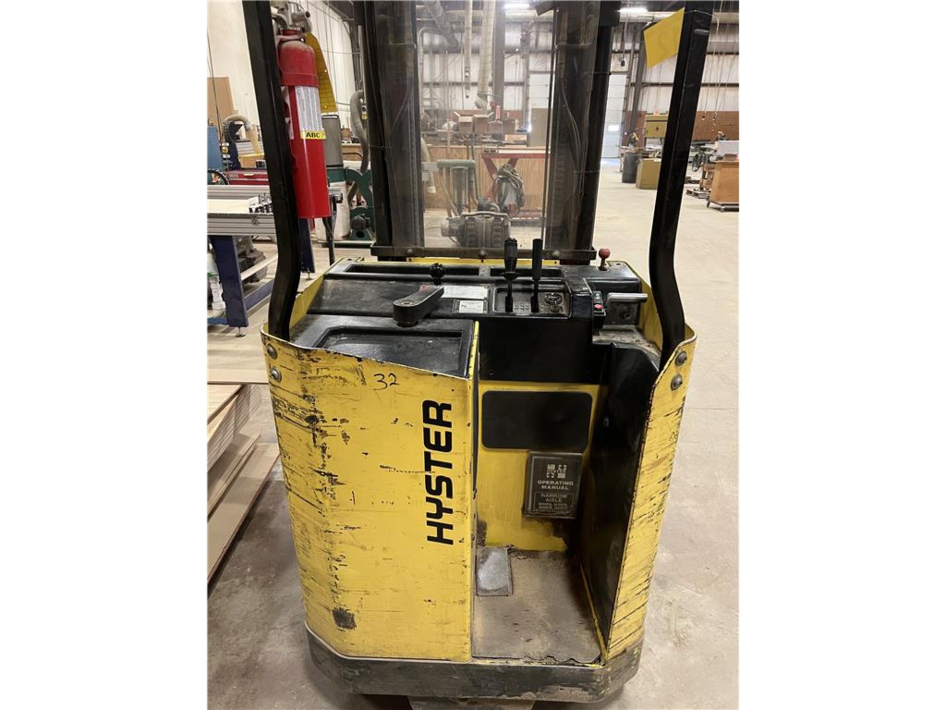 HYSTER N4DFR ELECTRIC LIFT TRUCK, 1,866 HOURS, S/N: D138403292R, 3-STAGE MAST 212", 3PH - Image 2 of 7