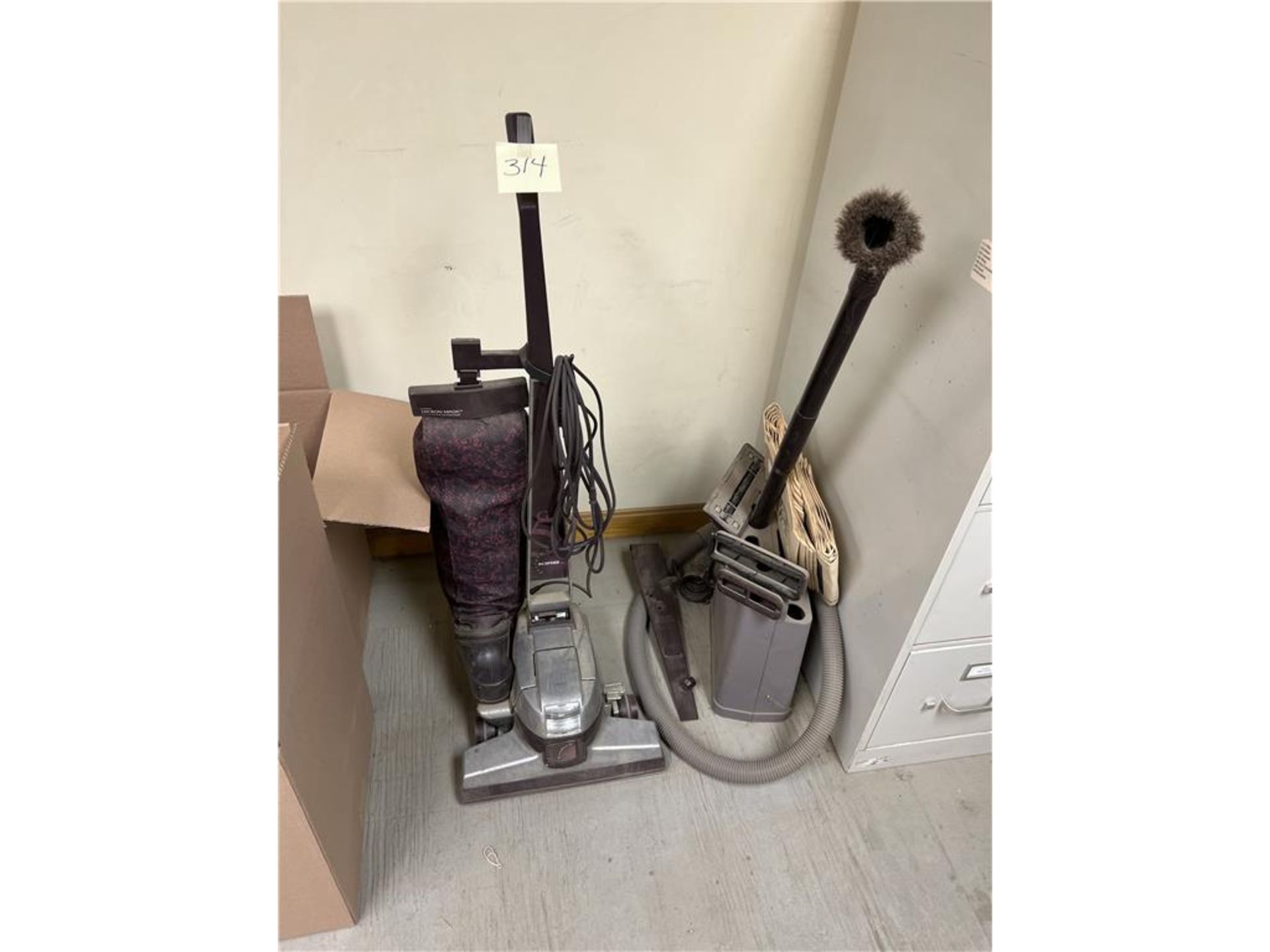 KIRBY G5 PERFORMANCE VACUUM CLEANER & ATTACHMENTS