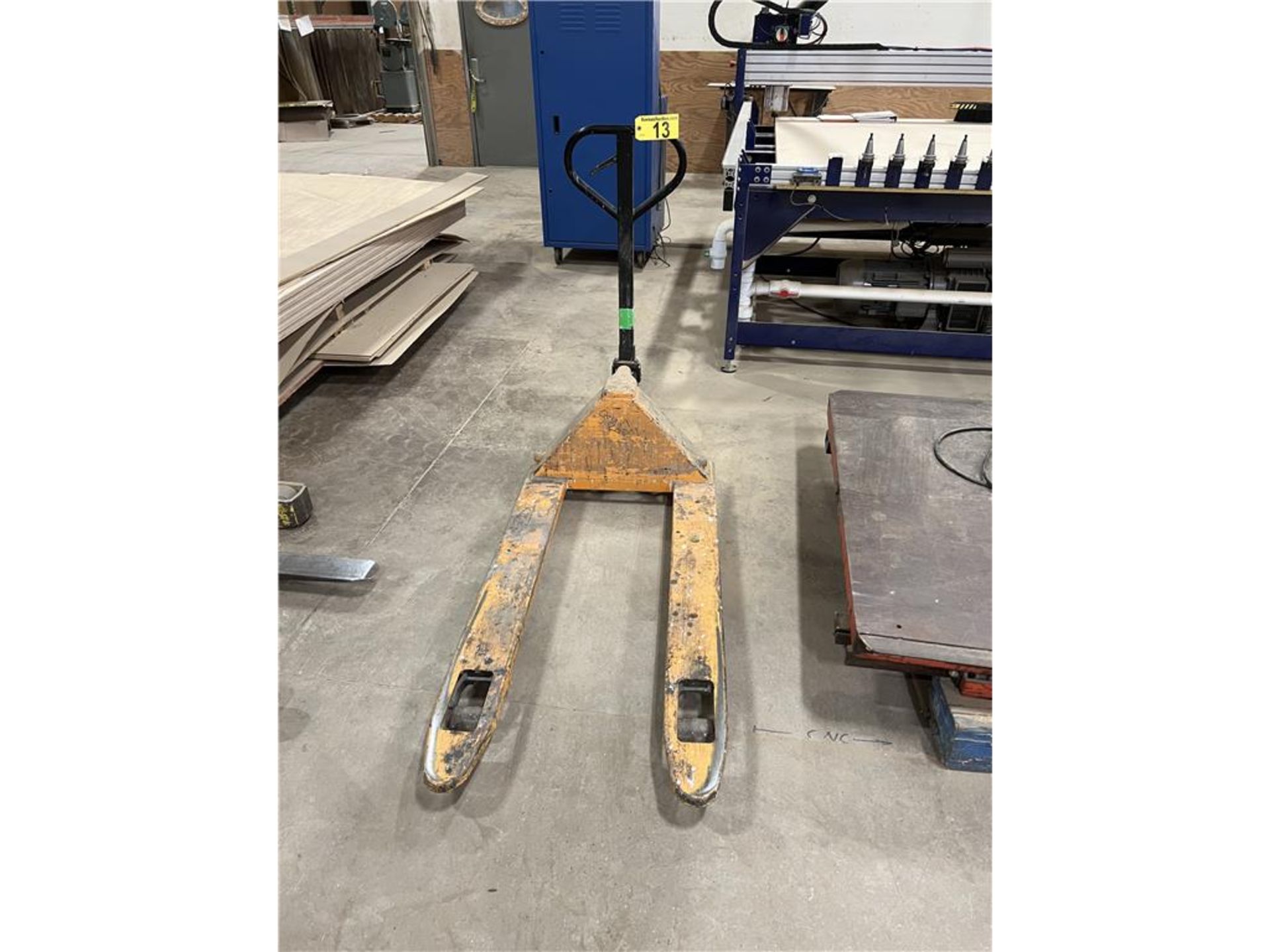 GLOBAL PALLET JACK