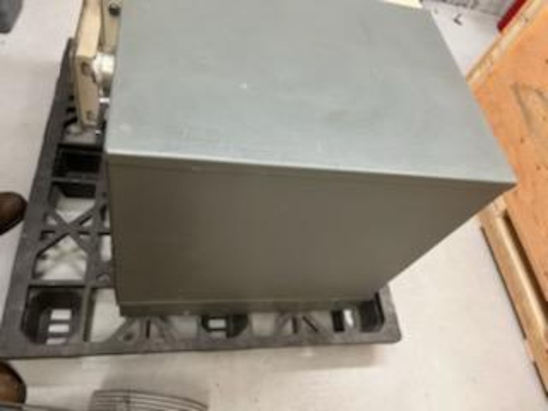 MOSLER 2-DRAWER SAFE, MODEL SFC-2 - DATE OF MFG 11/73 - Image 4 of 4