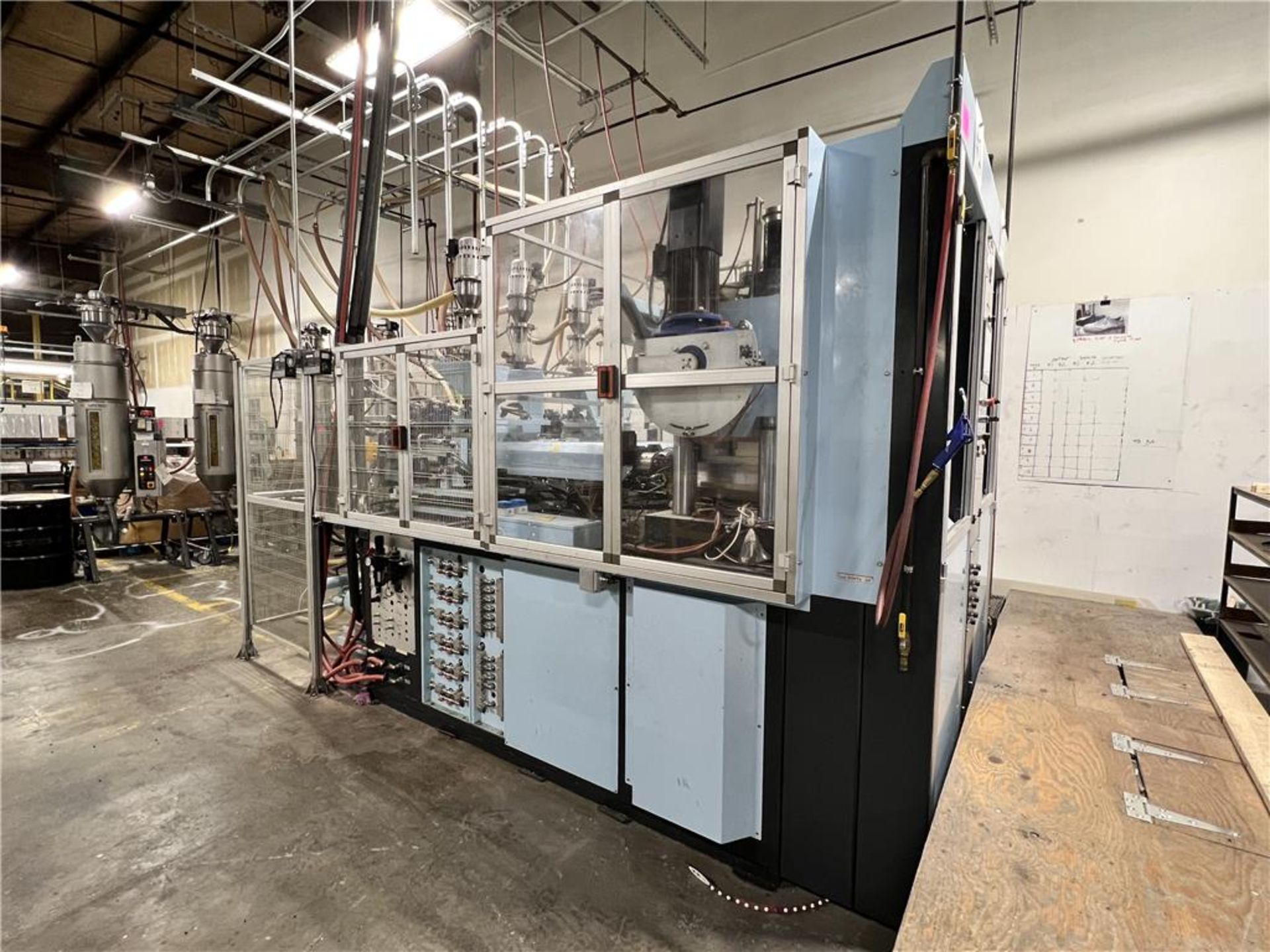 2016 MAIN GROUP THERMOPLASTIC INJECTION MACHINE - Image 14 of 18