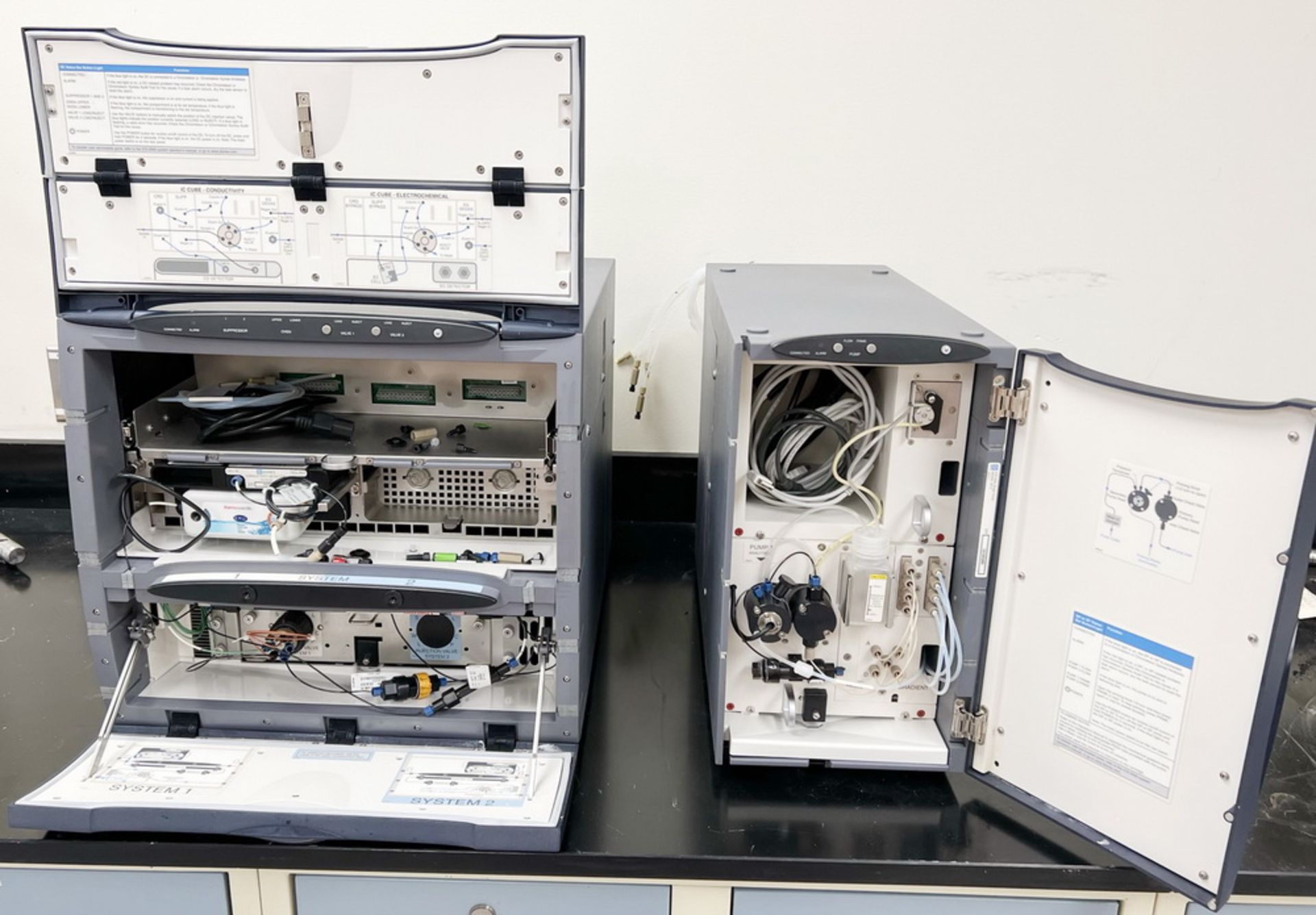 Thermo Scientific Dionex ICS-5000 Detector/Chromatography Module, Model DC-5 - Image 5 of 10