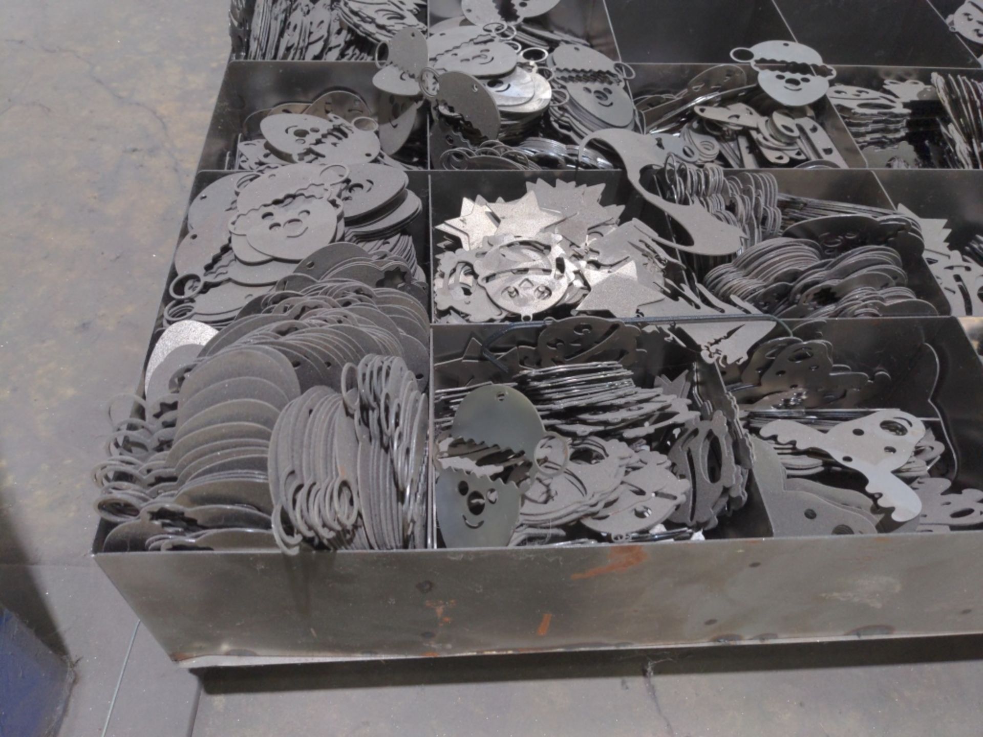 Pallet Lot of Bare Metal Wall Art. Including a - Image 3 of 5