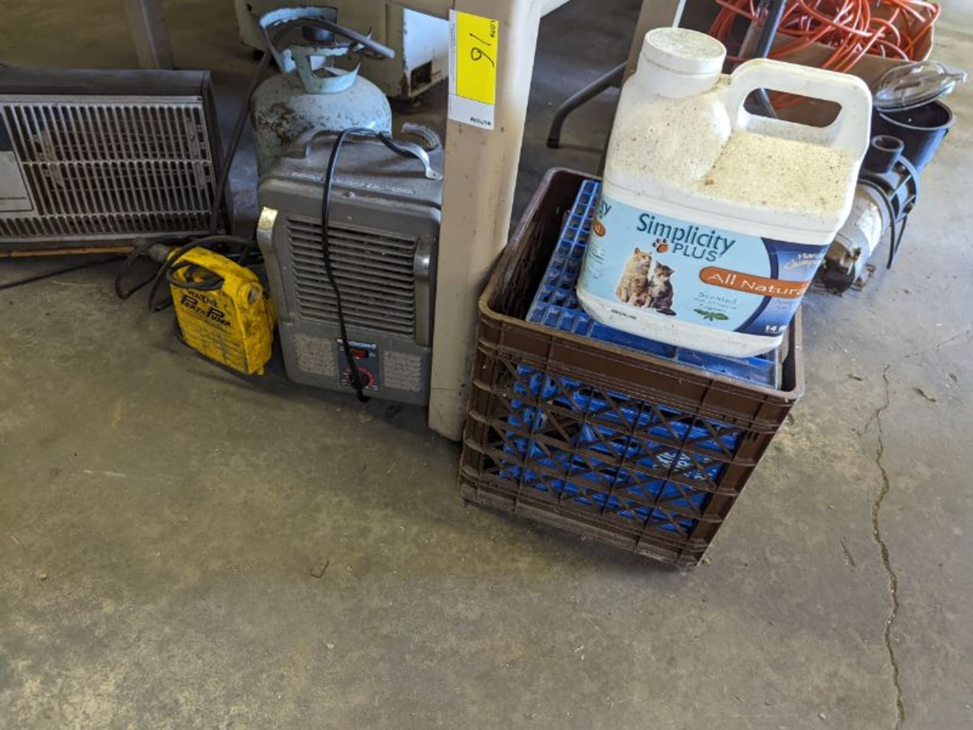 Table And Contents Under Table Heater, Air Tank, Porta Pump,Milk Crates - Image 3 of 4